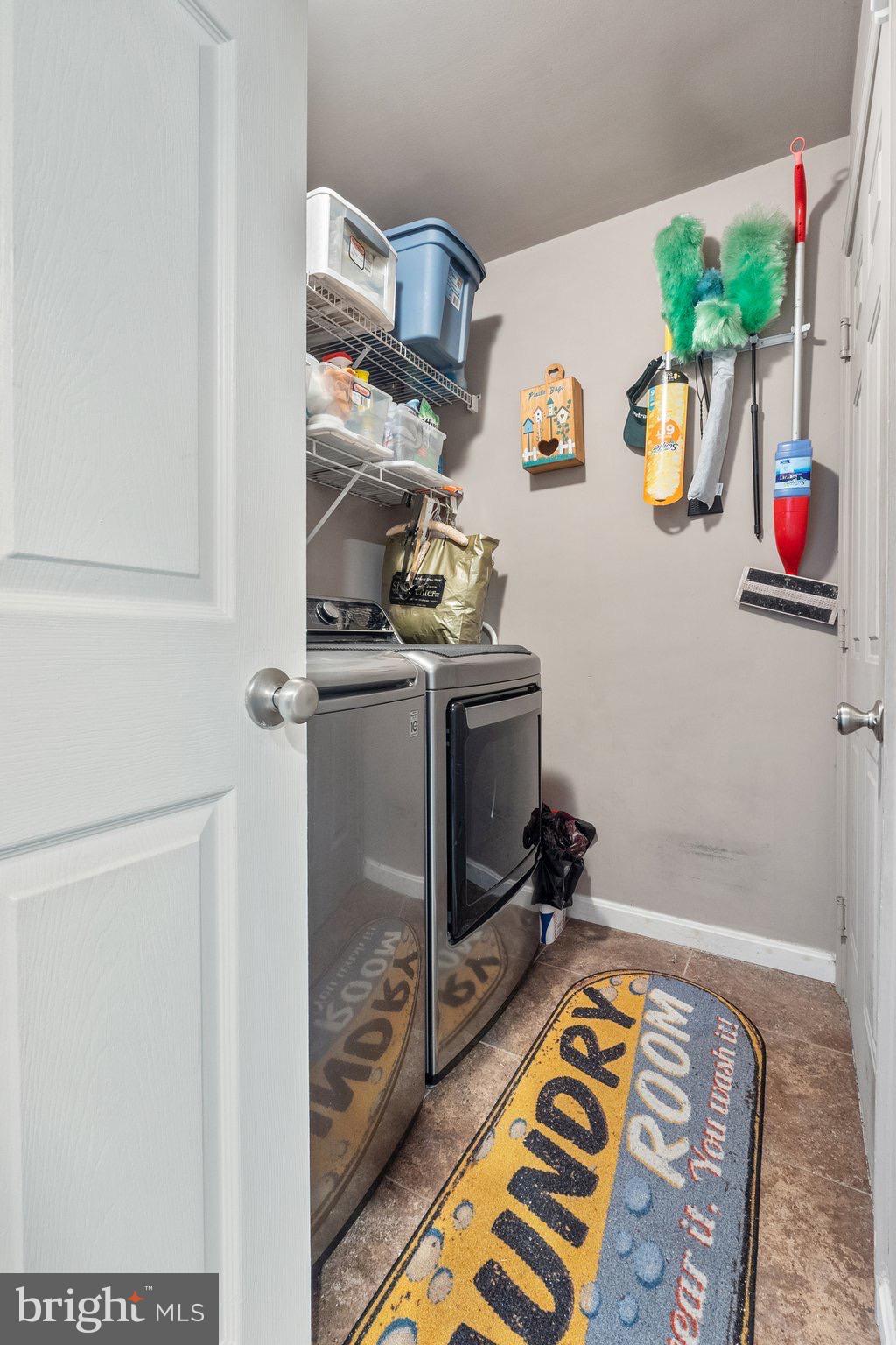 LAUREL RIDGE - Residential