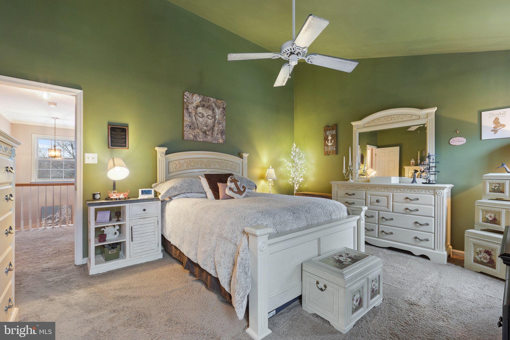 LAUREL RIDGE - Residential