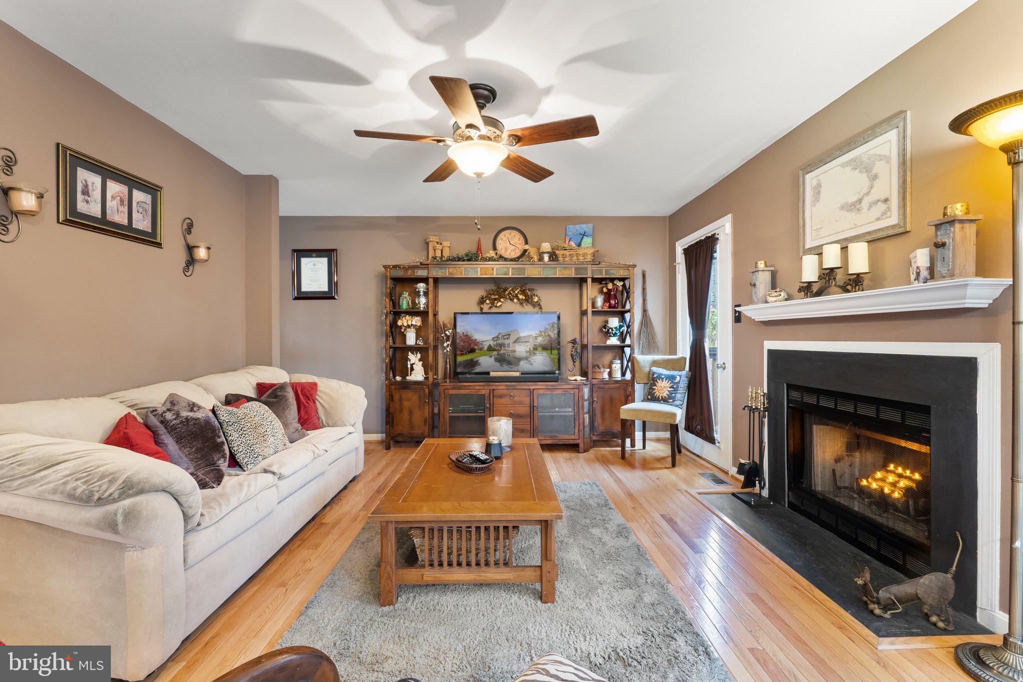 LAUREL RIDGE - Residential