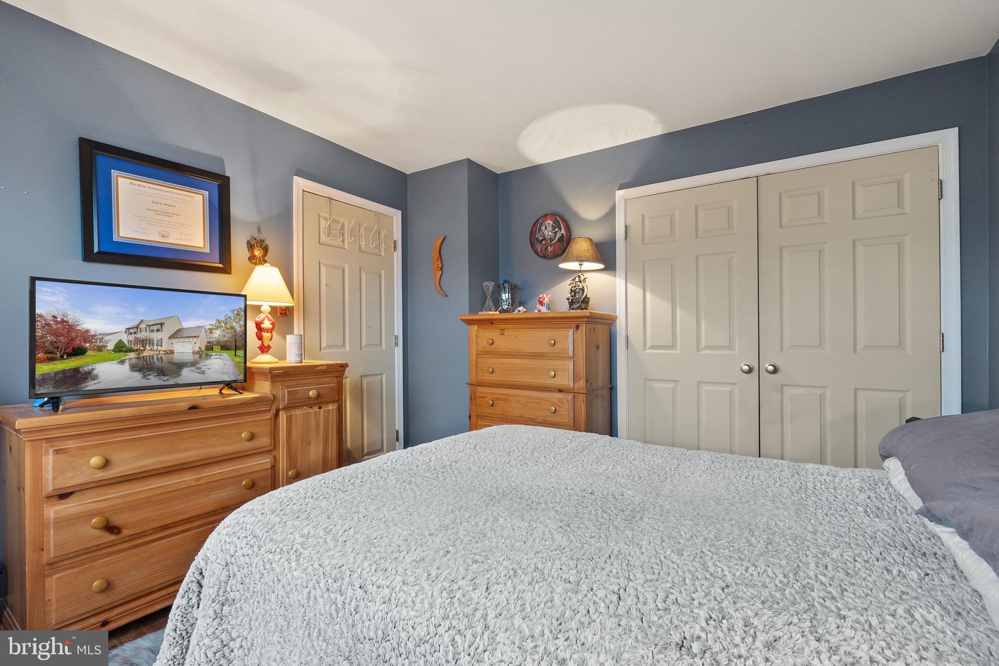 LAUREL RIDGE - Residential