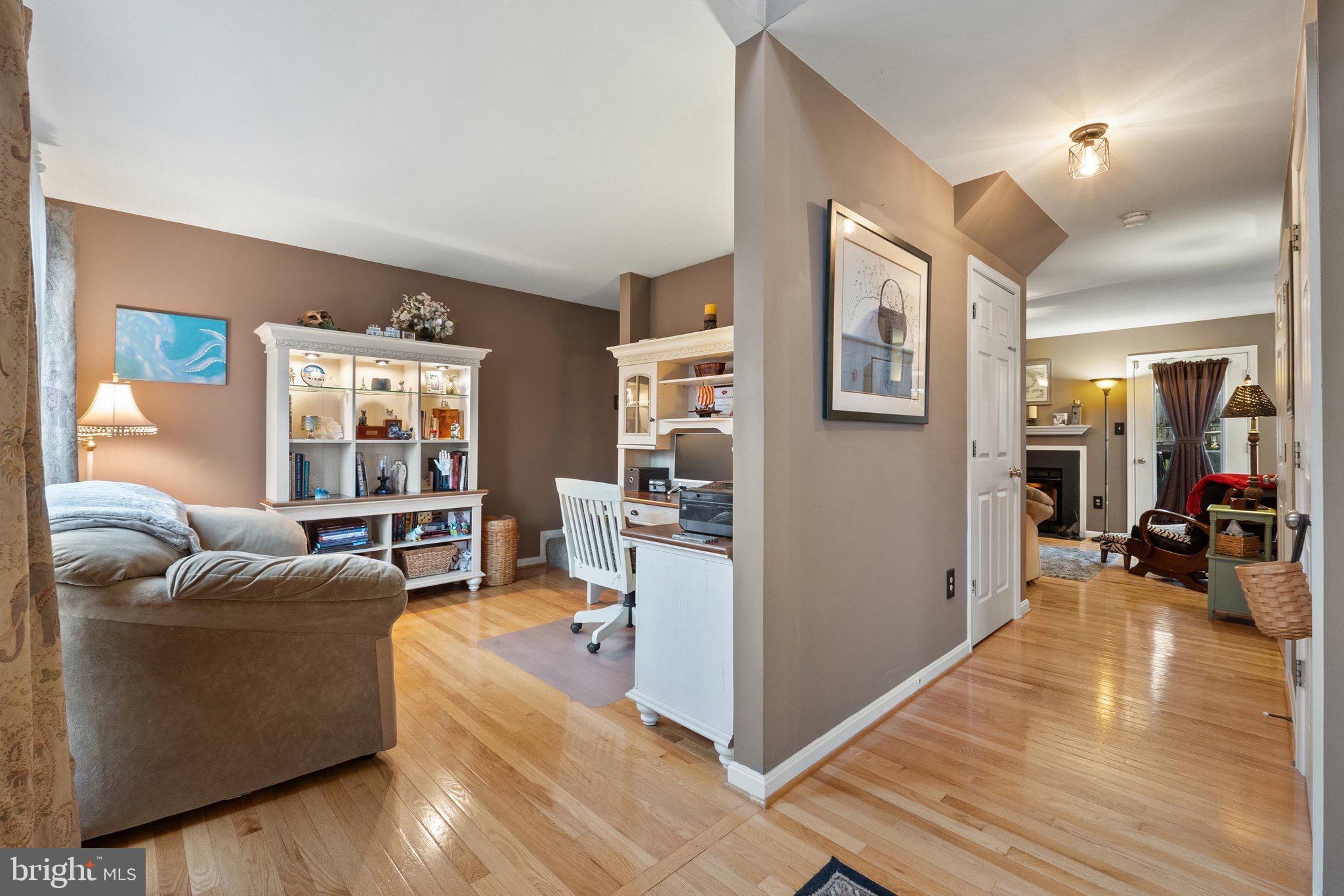 LAUREL RIDGE - Residential