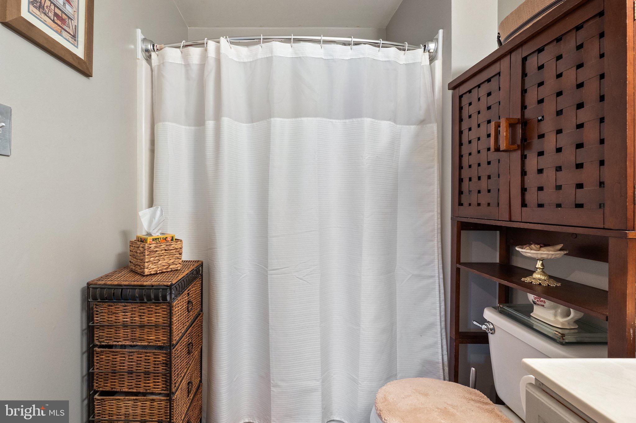 LAUREL RIDGE - Residential