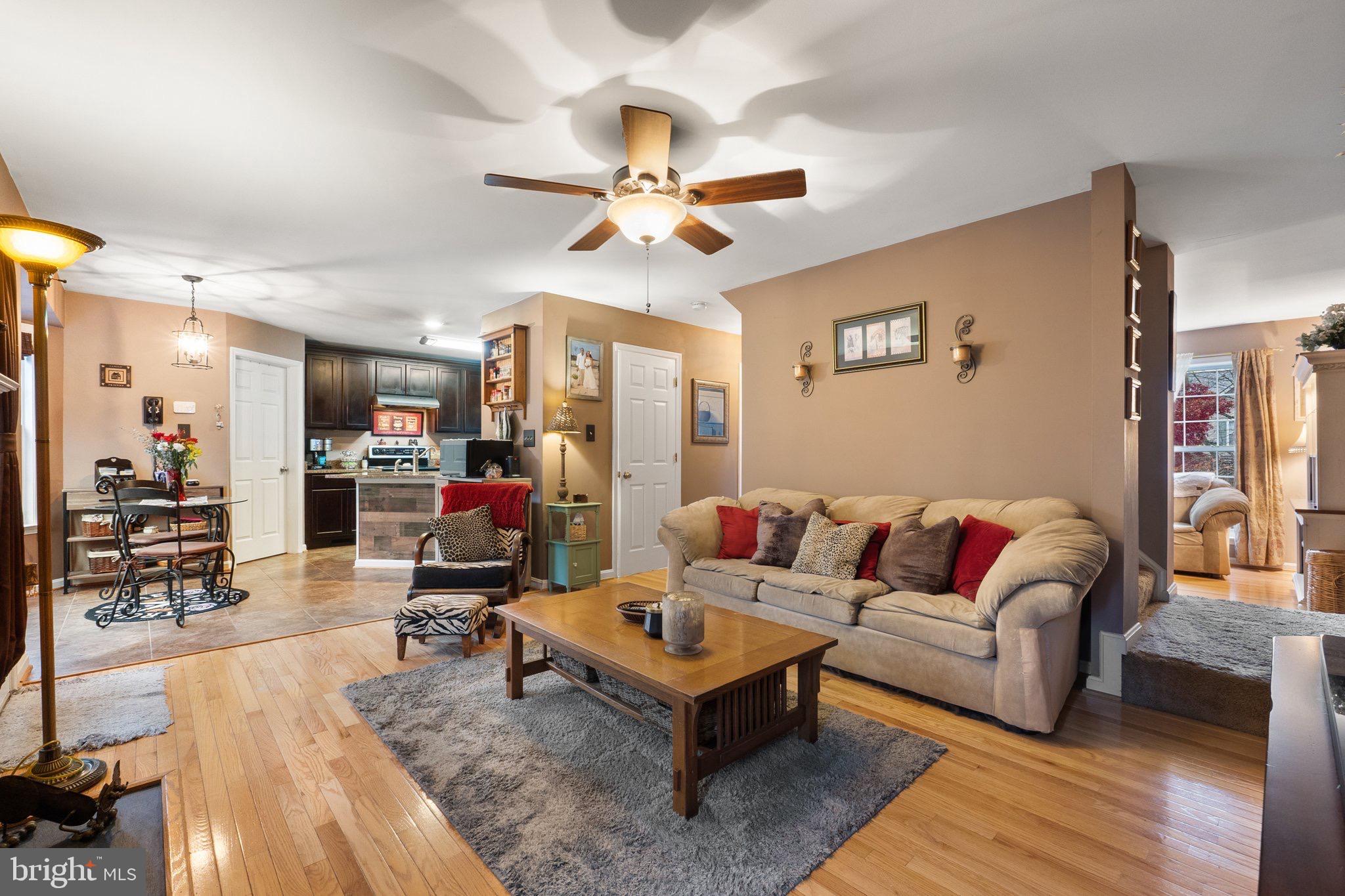 LAUREL RIDGE - Residential