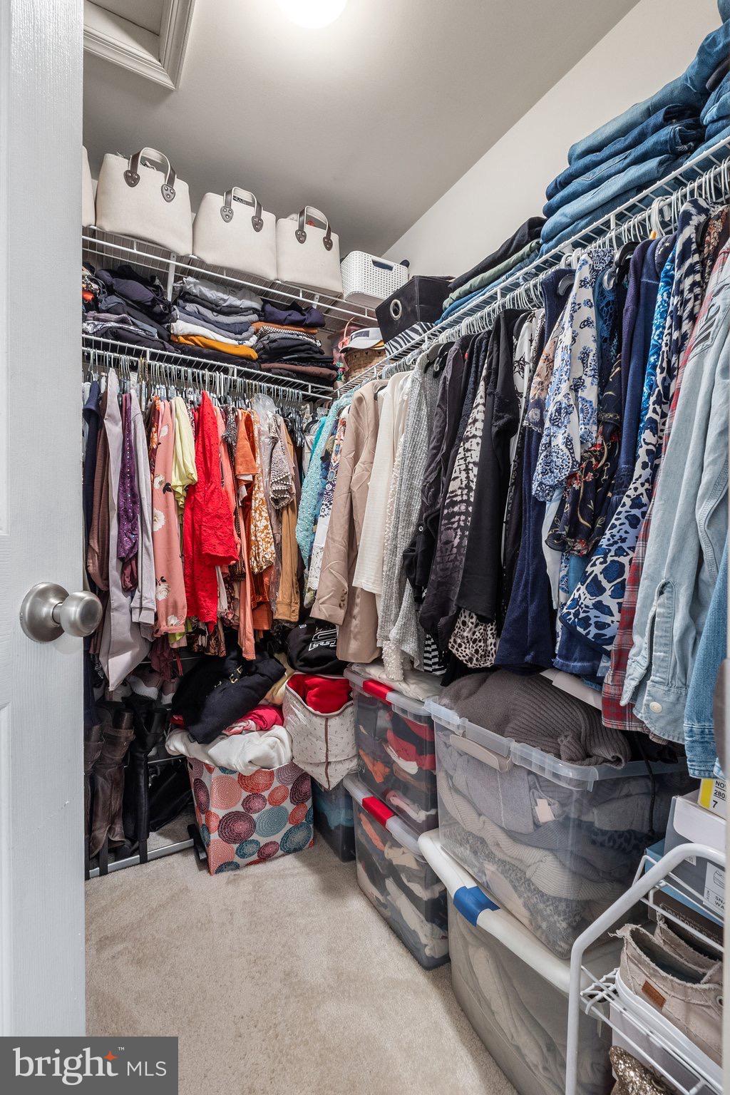 LAUREL RIDGE - Residential