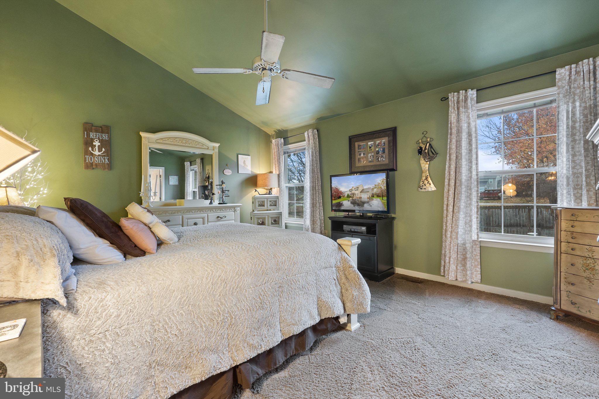 LAUREL RIDGE - Residential