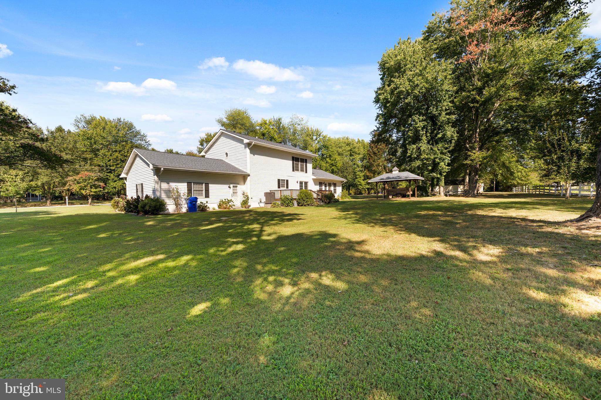 COLUMBIA PARK - Residential