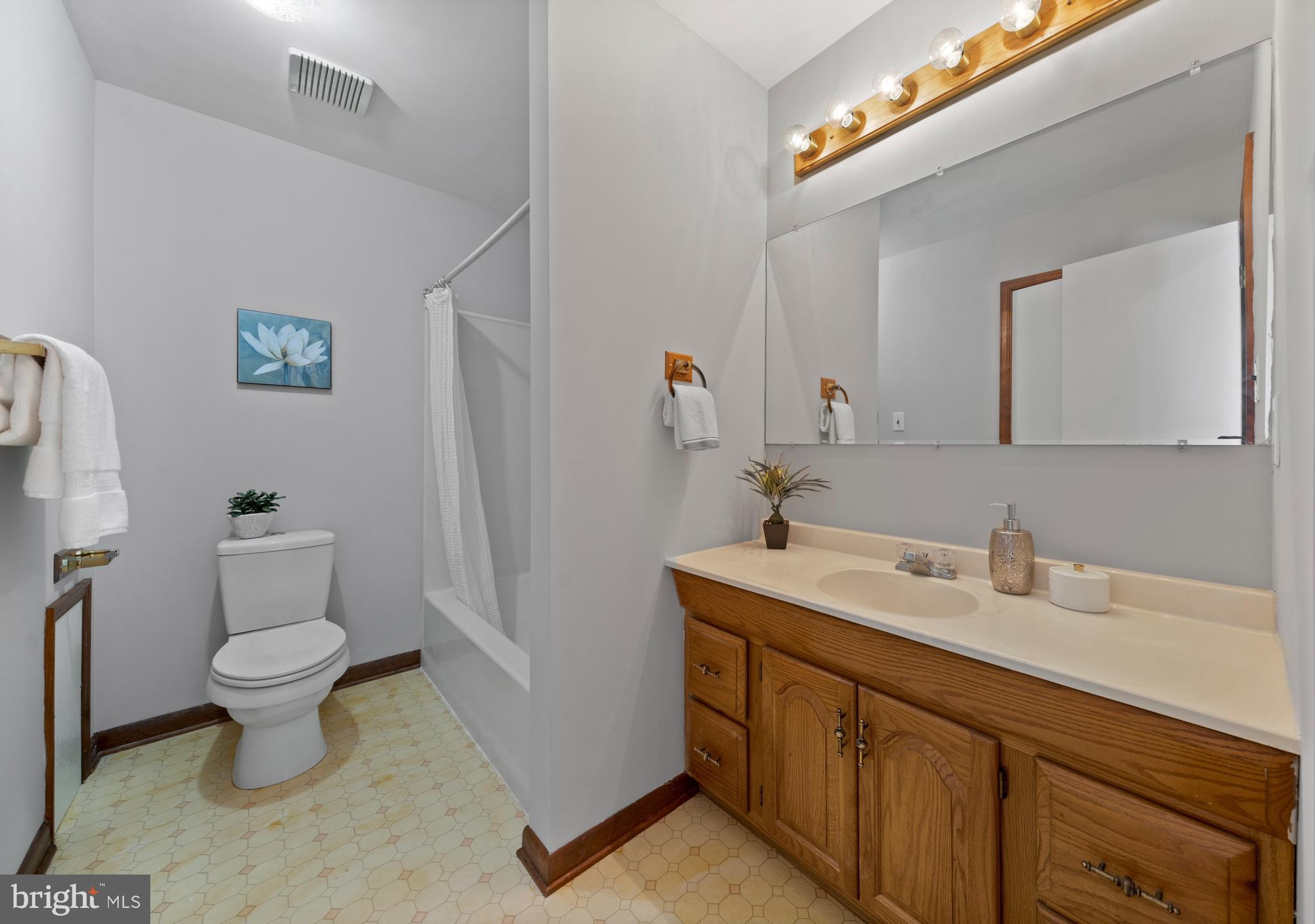 COLUMBIA PARK - Residential