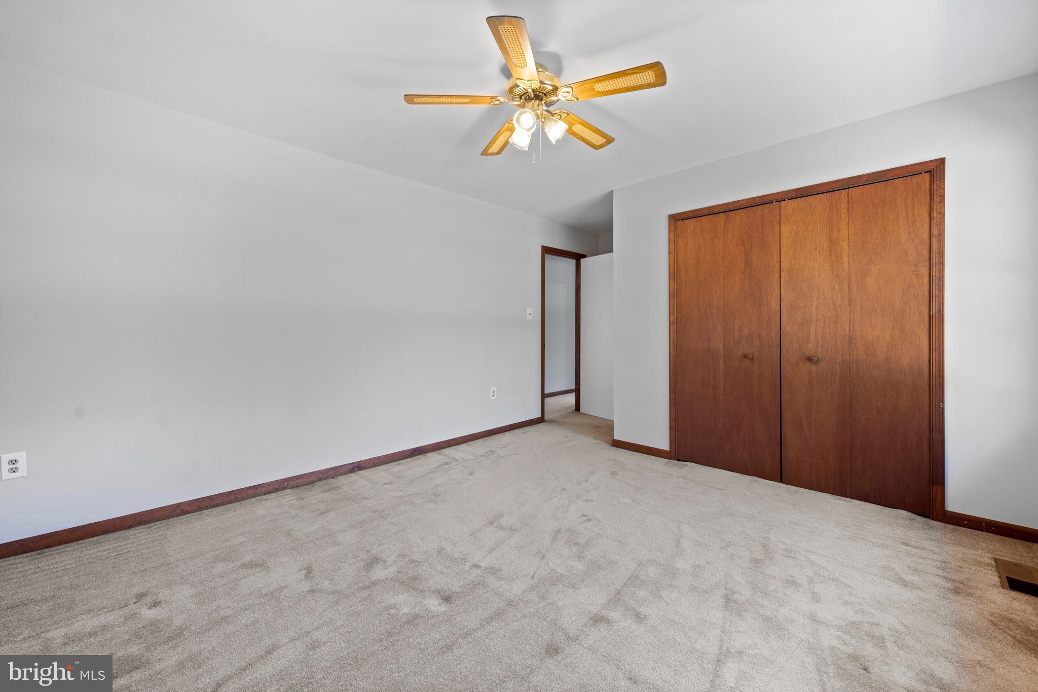 COLUMBIA PARK - Residential