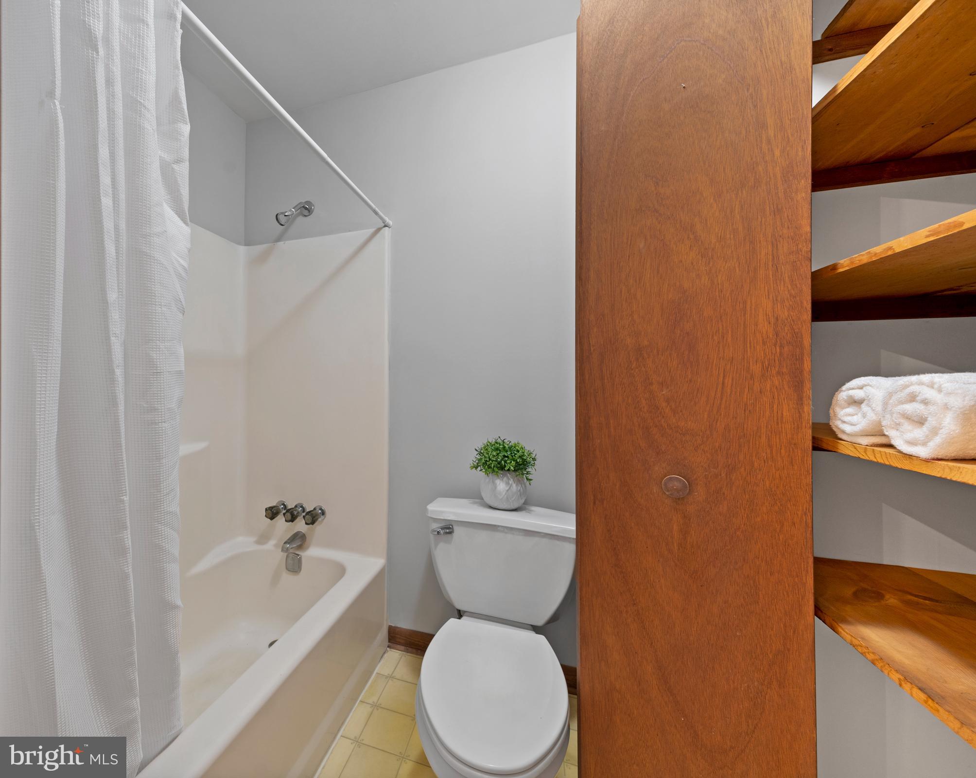 COLUMBIA PARK - Residential