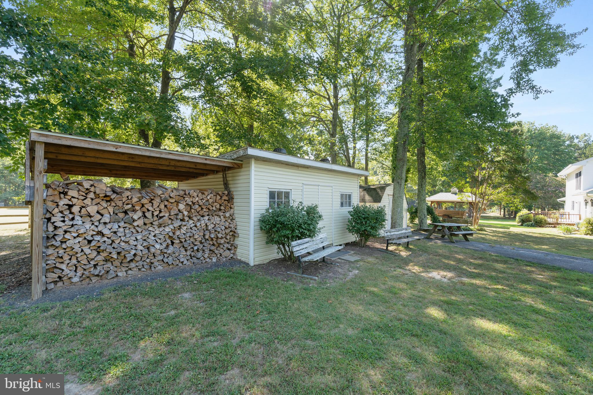 COLUMBIA PARK - Residential