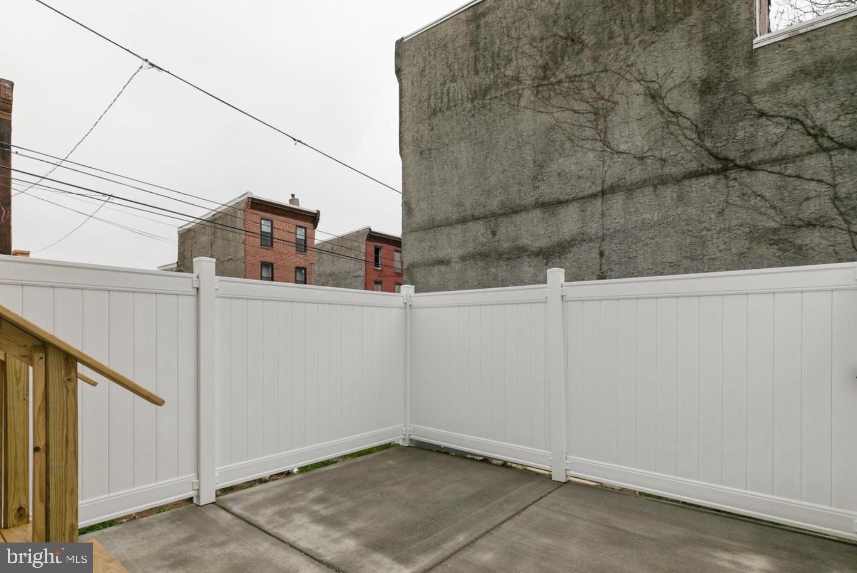 TEMPLE UNIVERSITY - Residential Lease