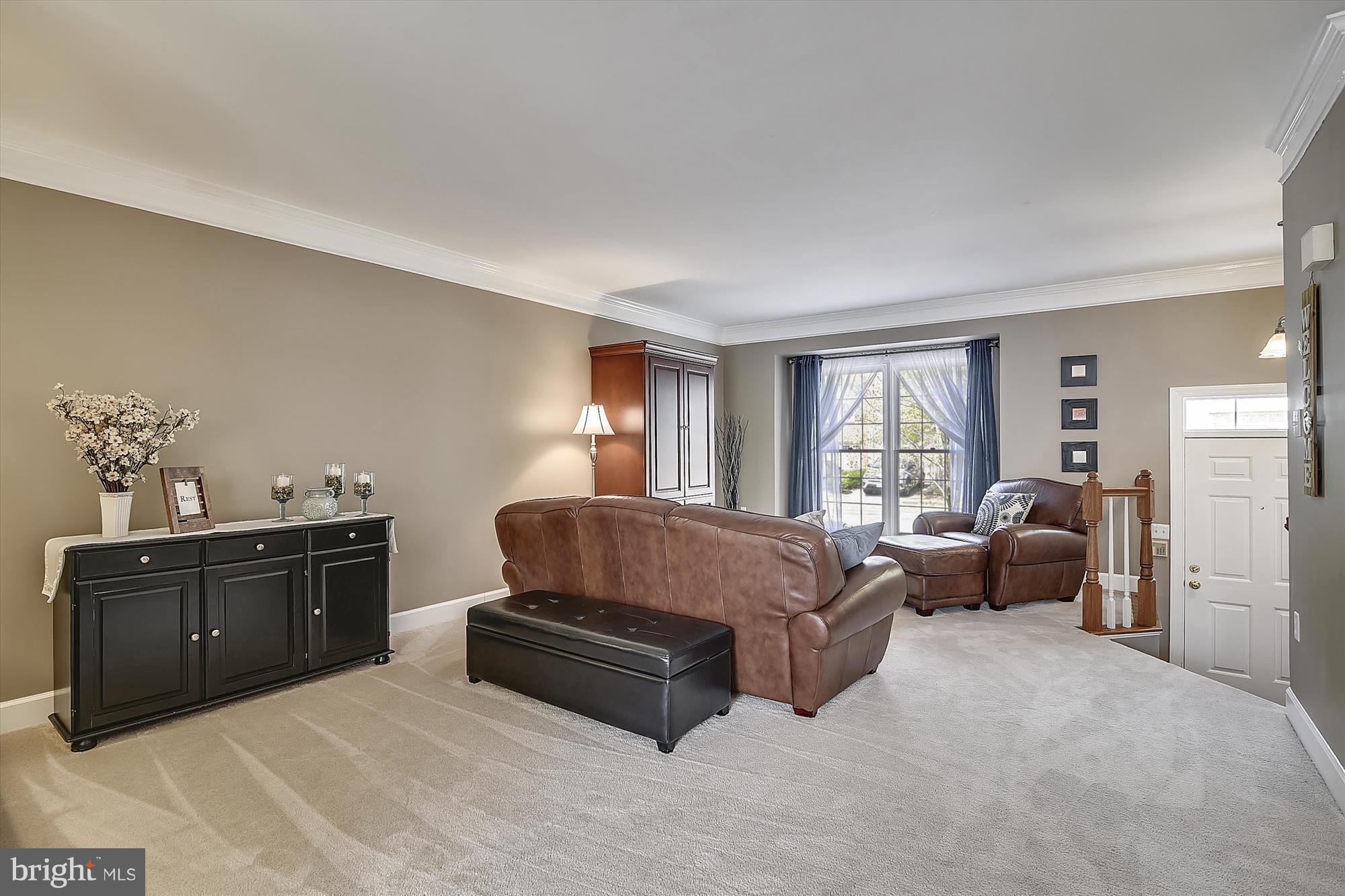 OVERLOOK POINTE - Residential