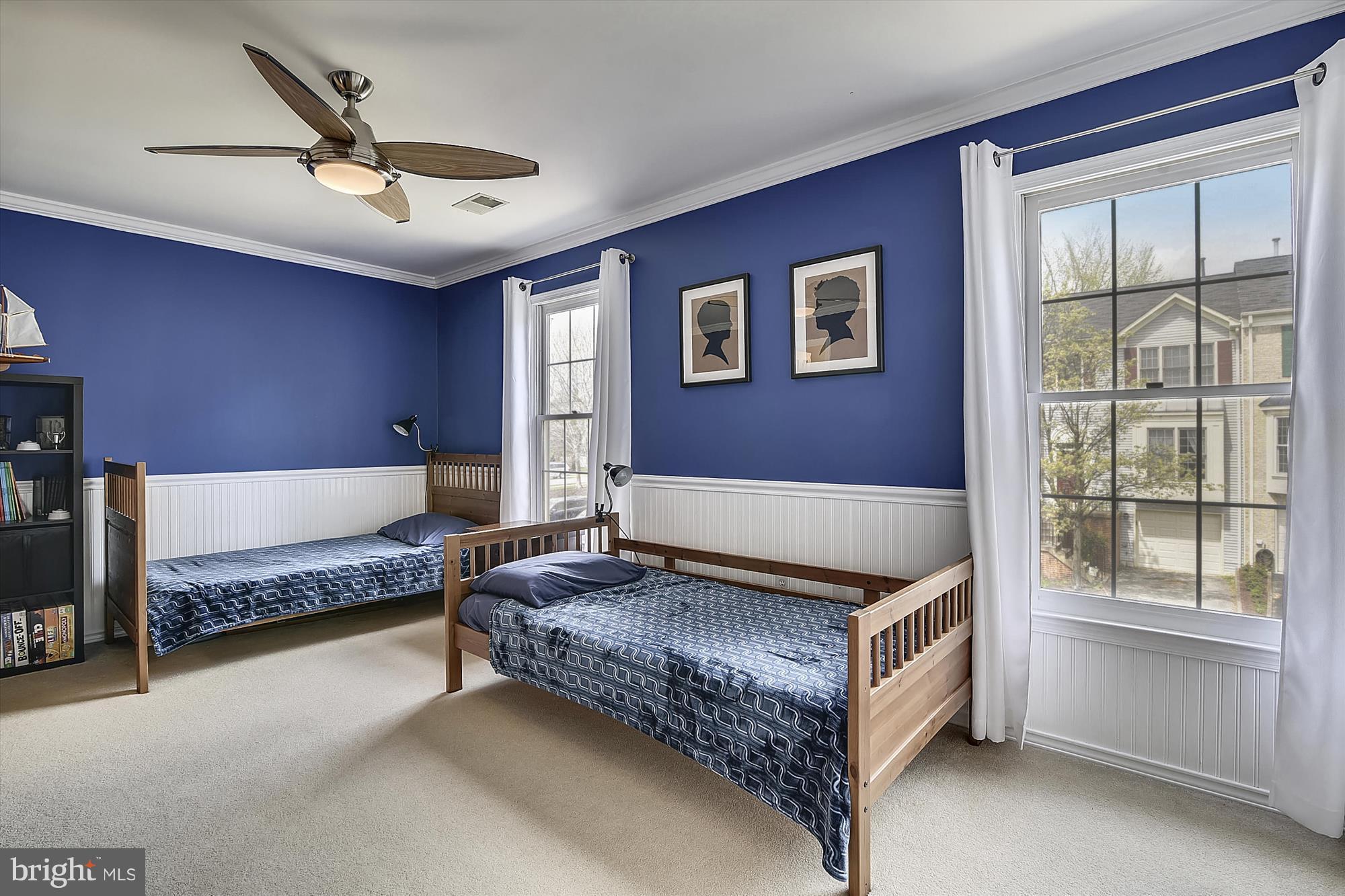 OVERLOOK POINTE - Residential