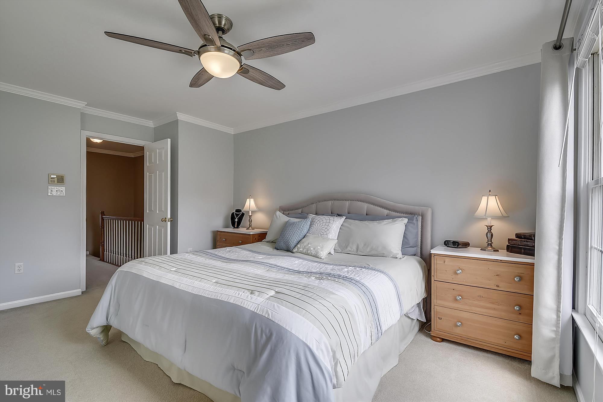 OVERLOOK POINTE - Residential