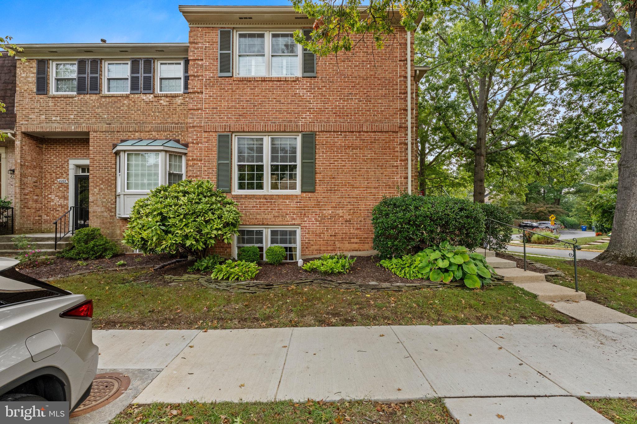 8265 CEDAR LANDING COURT