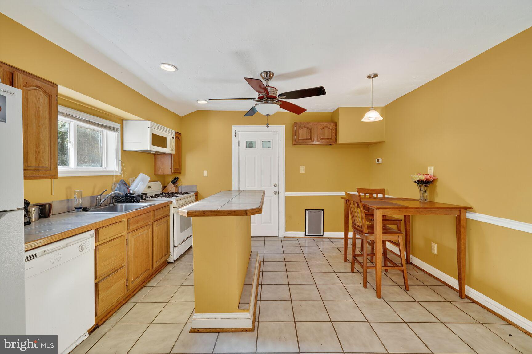 CAPITOL HEIGHTS - Residential