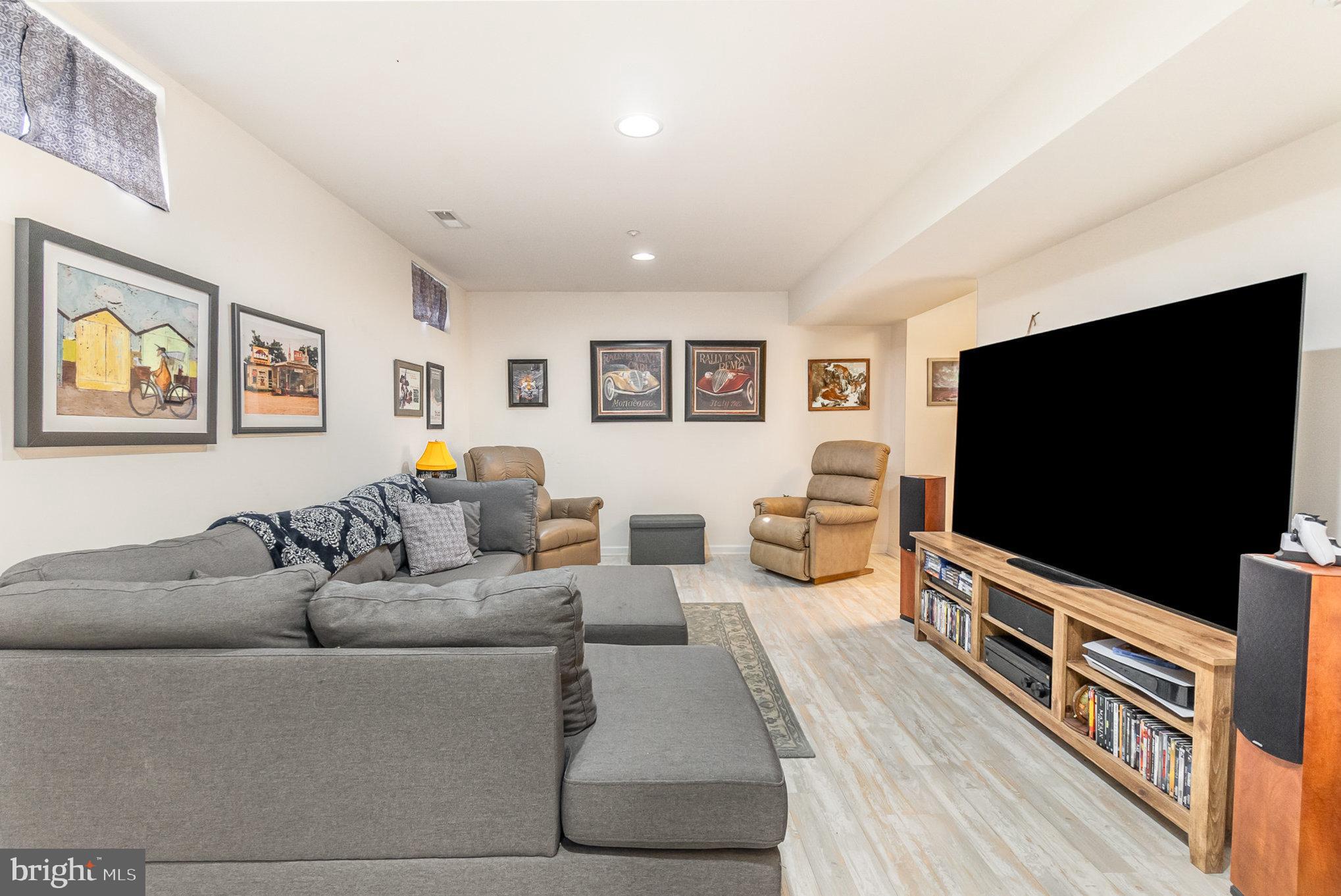 CHARLESTOWN CROSSING - Residential