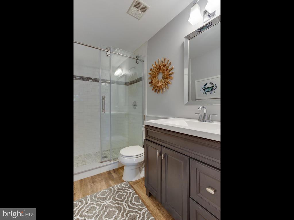 MCGUCKIAN - Residential