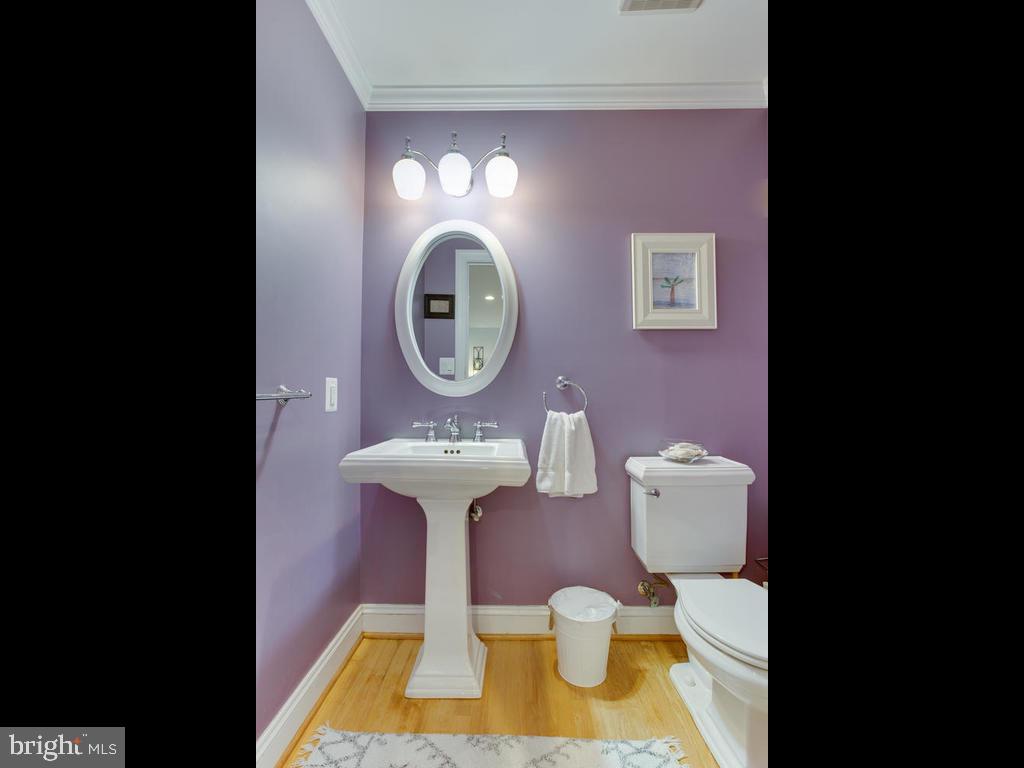 MCGUCKIAN - Residential