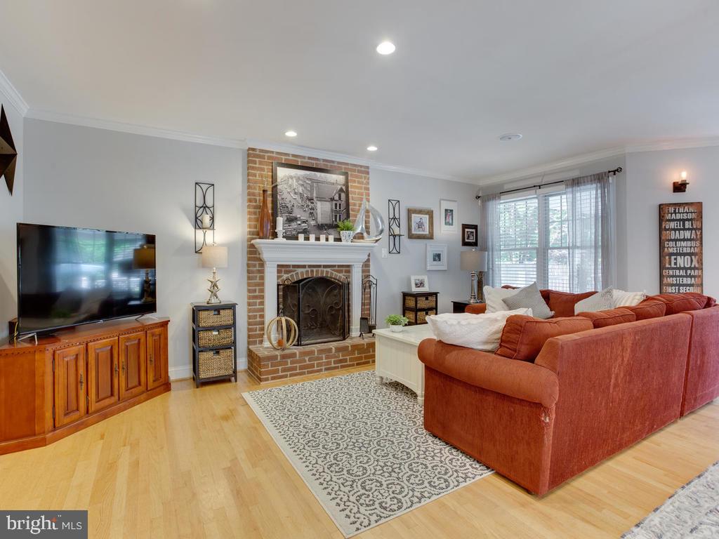 MCGUCKIAN - Residential