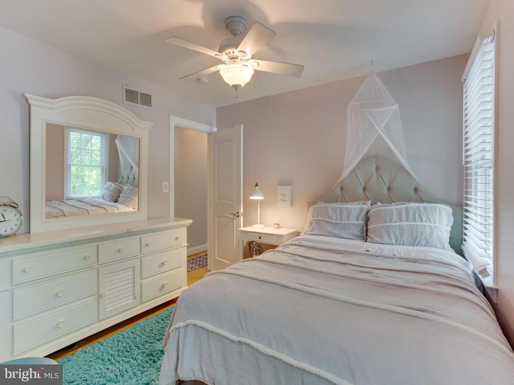 MCGUCKIAN - Residential