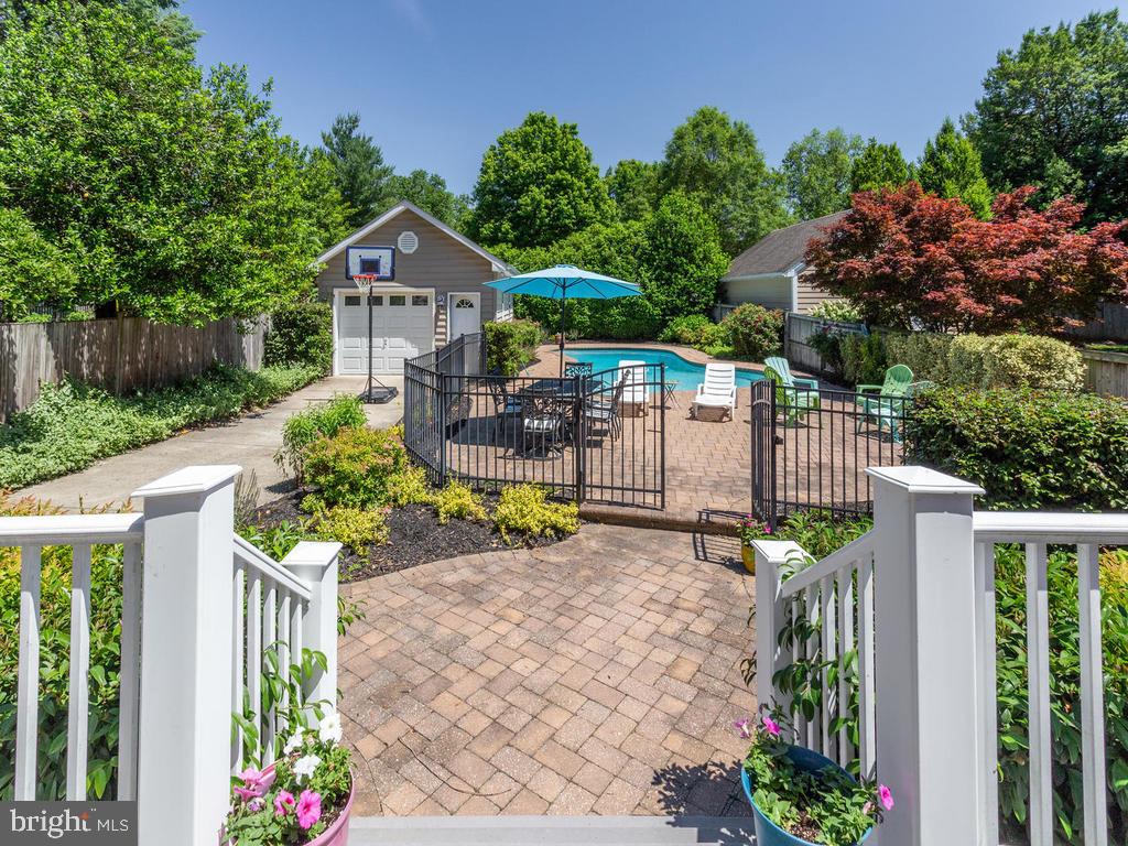 MCGUCKIAN - Residential