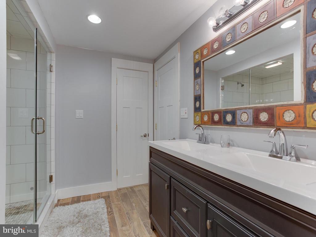 MCGUCKIAN - Residential