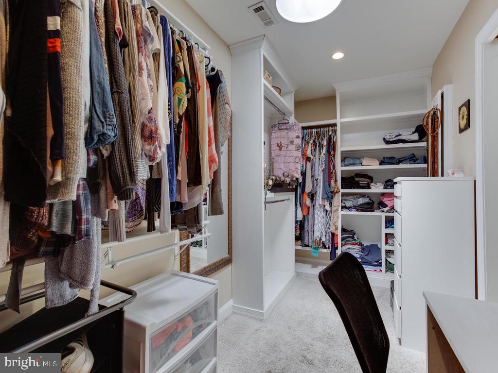 MCGUCKIAN - Residential