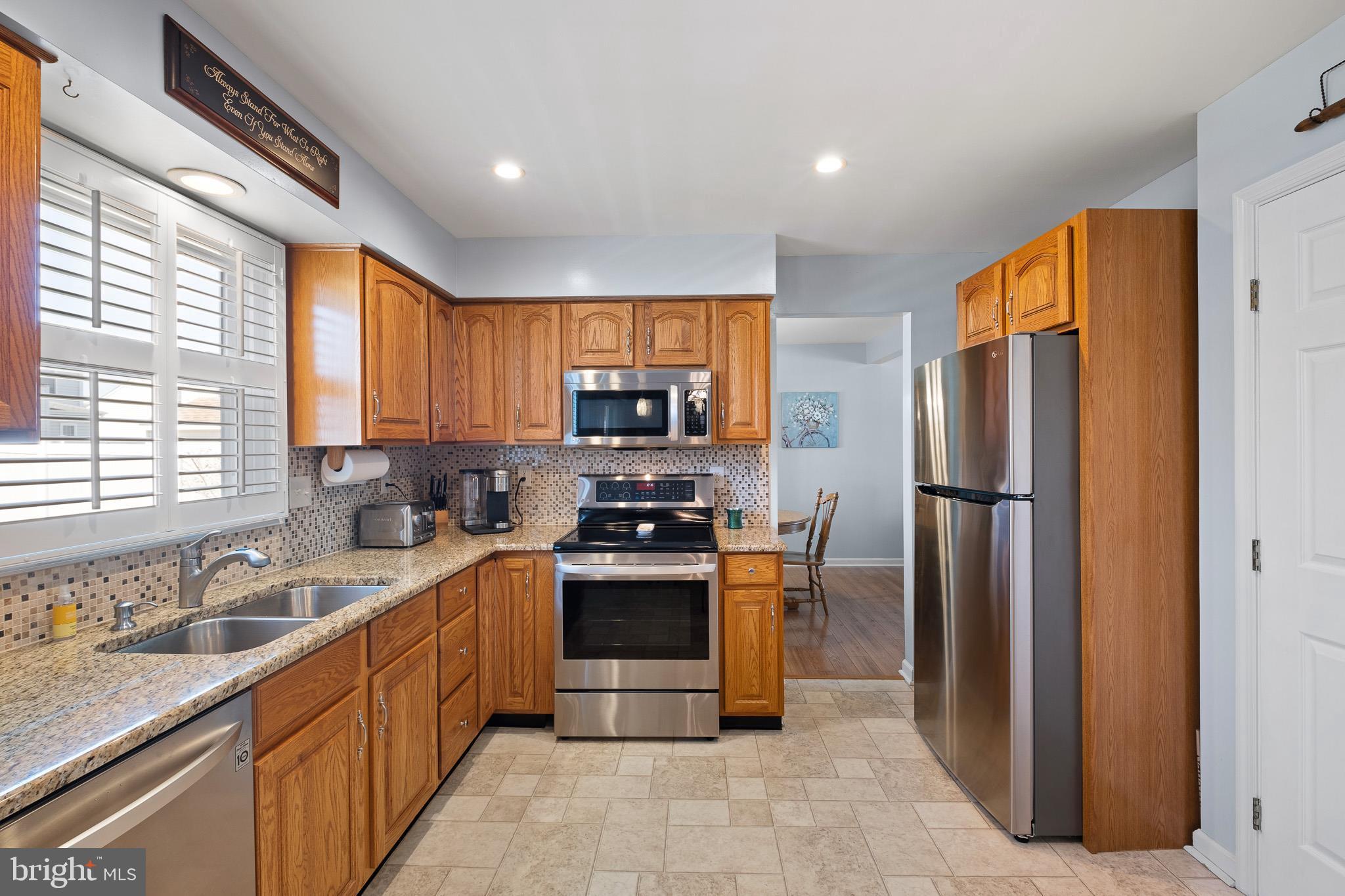 WHETHERSFIELD - Residential