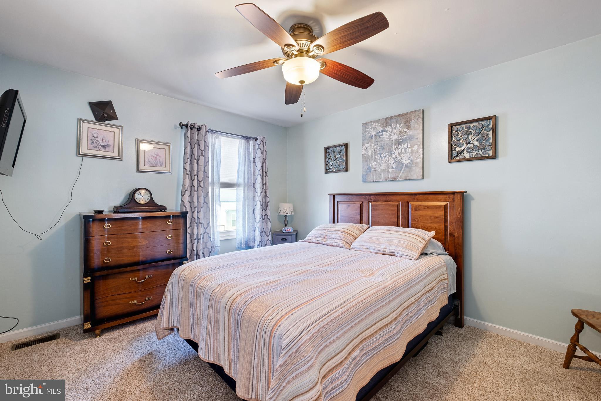 WHETHERSFIELD - Residential