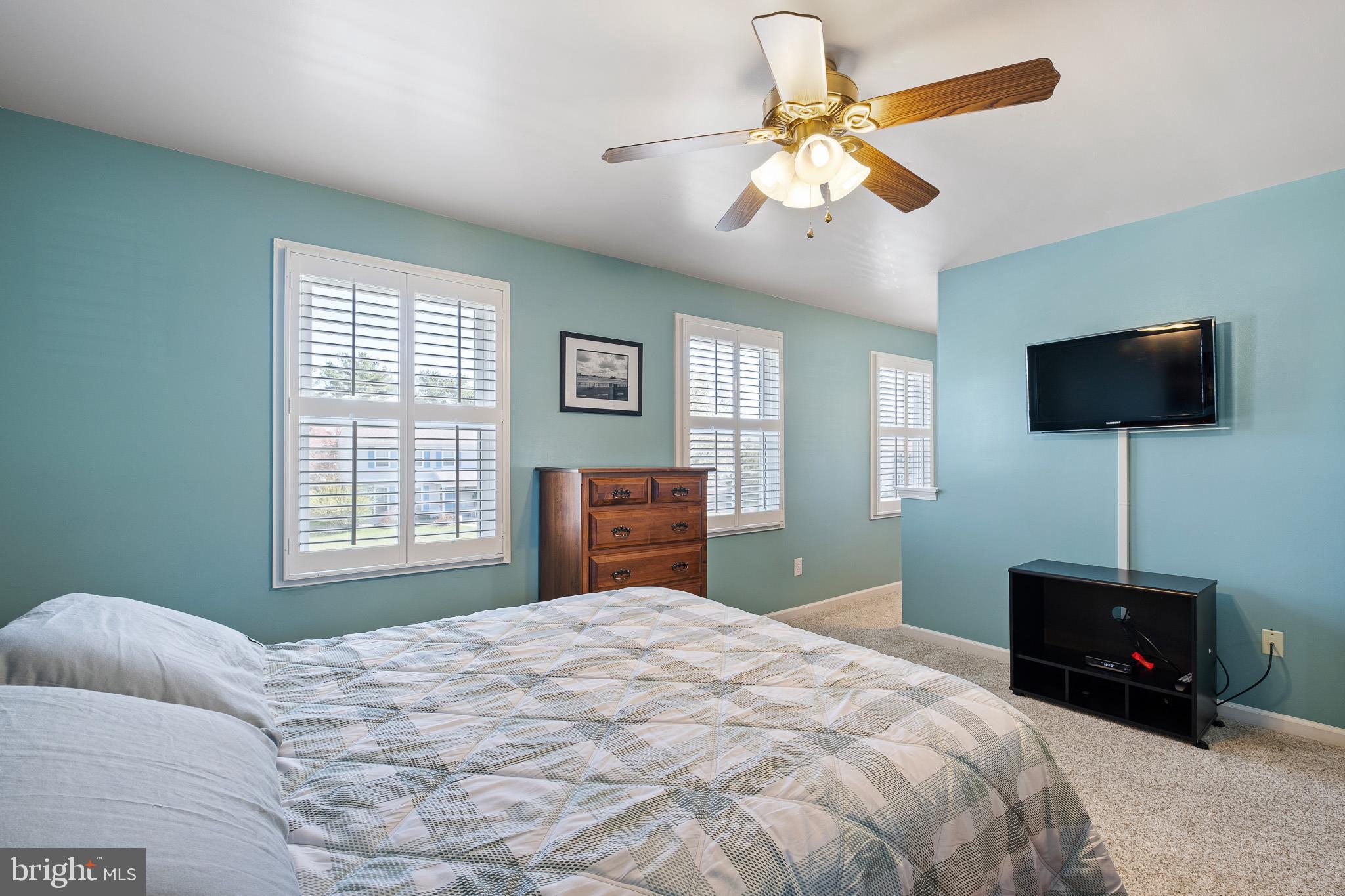 WHETHERSFIELD - Residential