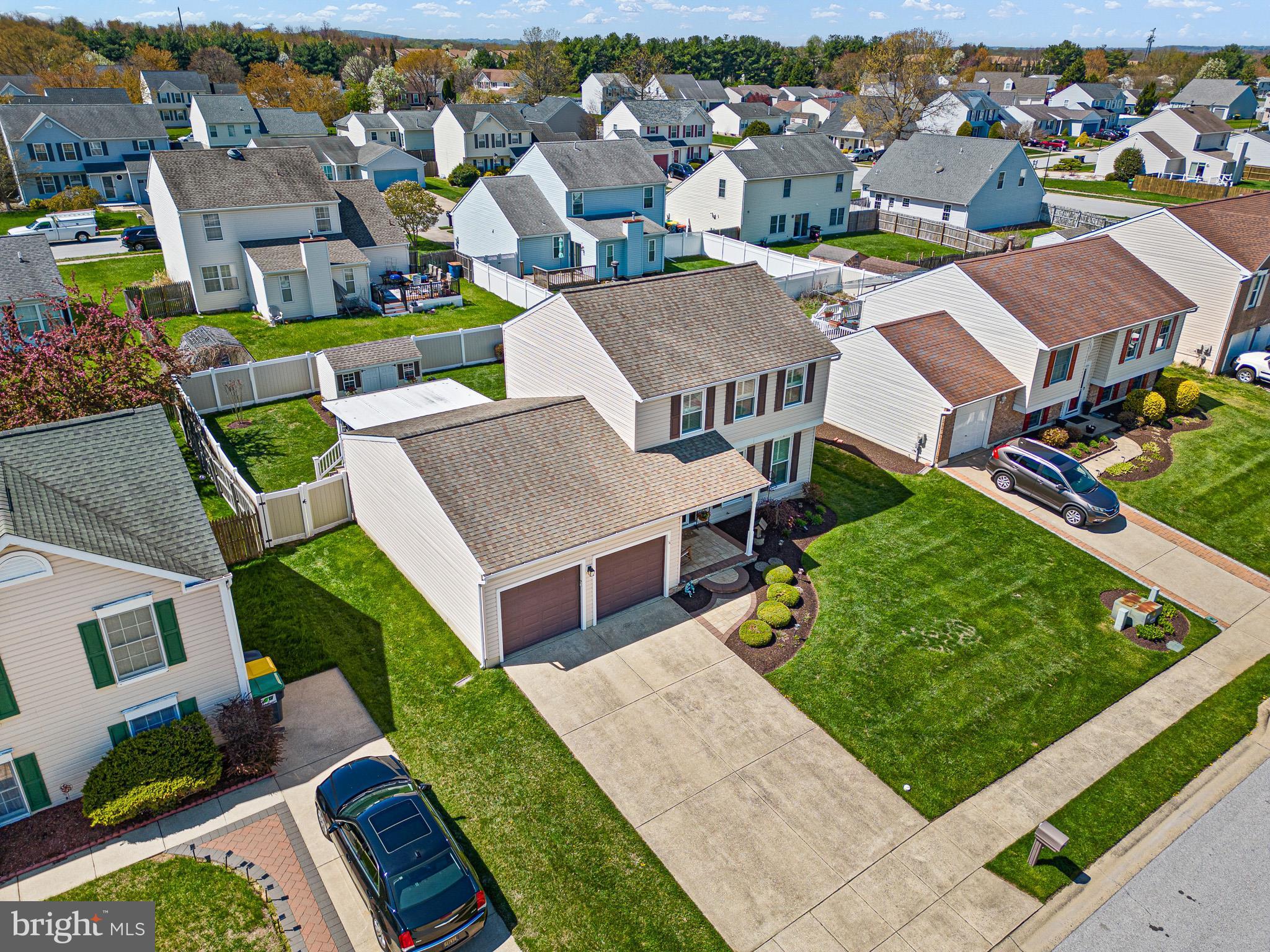 WHETHERSFIELD - Residential