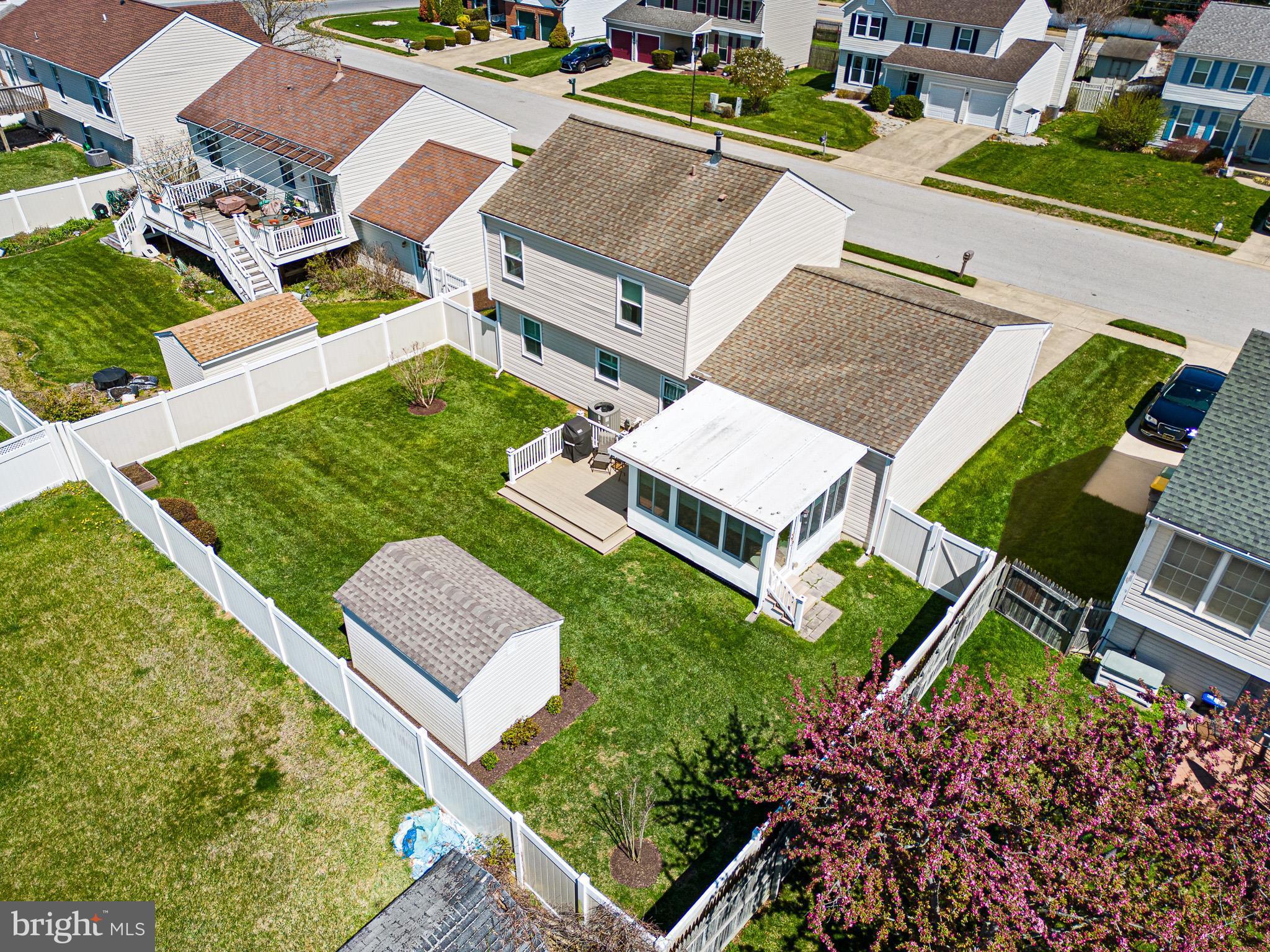 WHETHERSFIELD - Residential