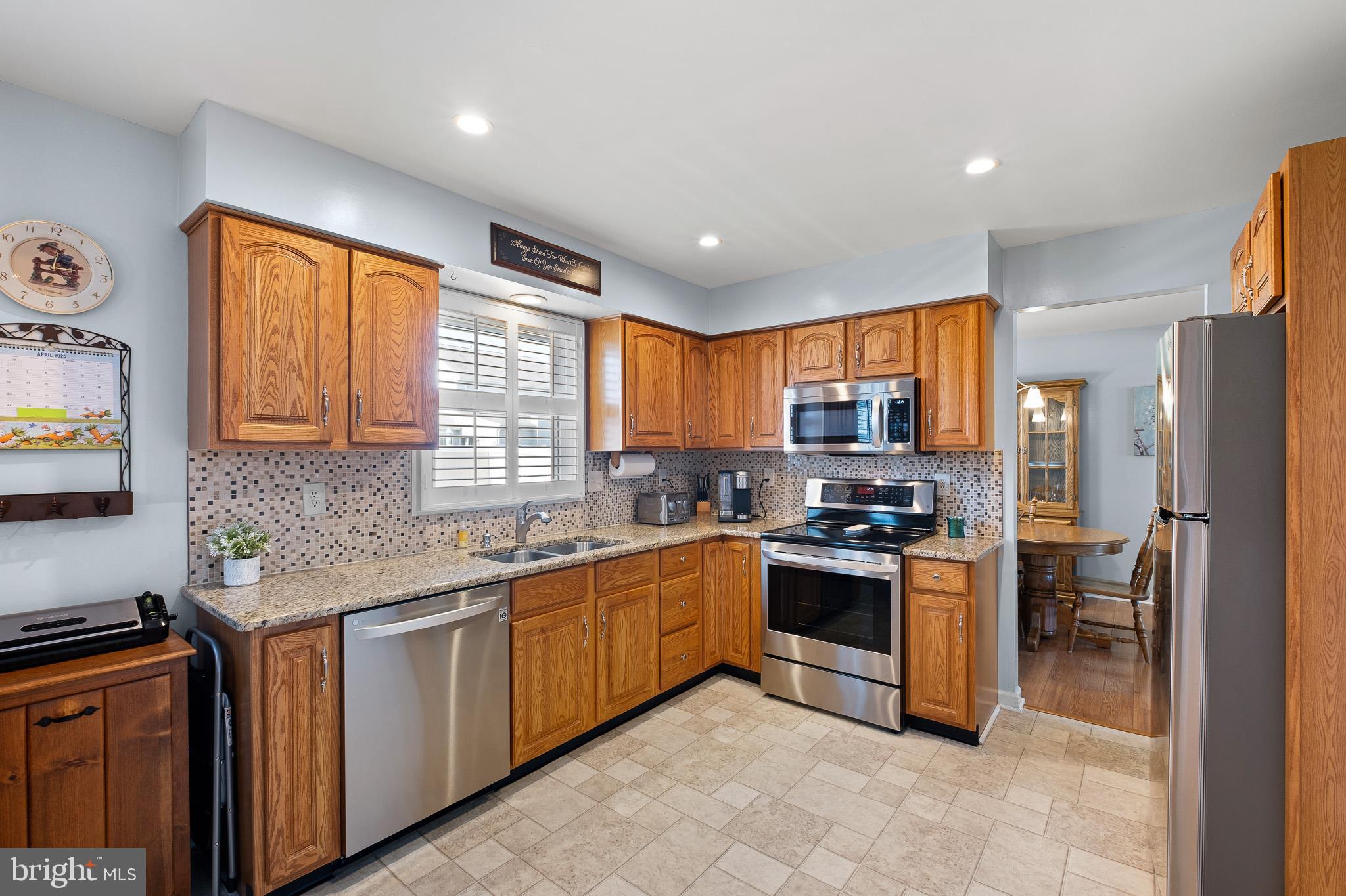 WHETHERSFIELD - Residential