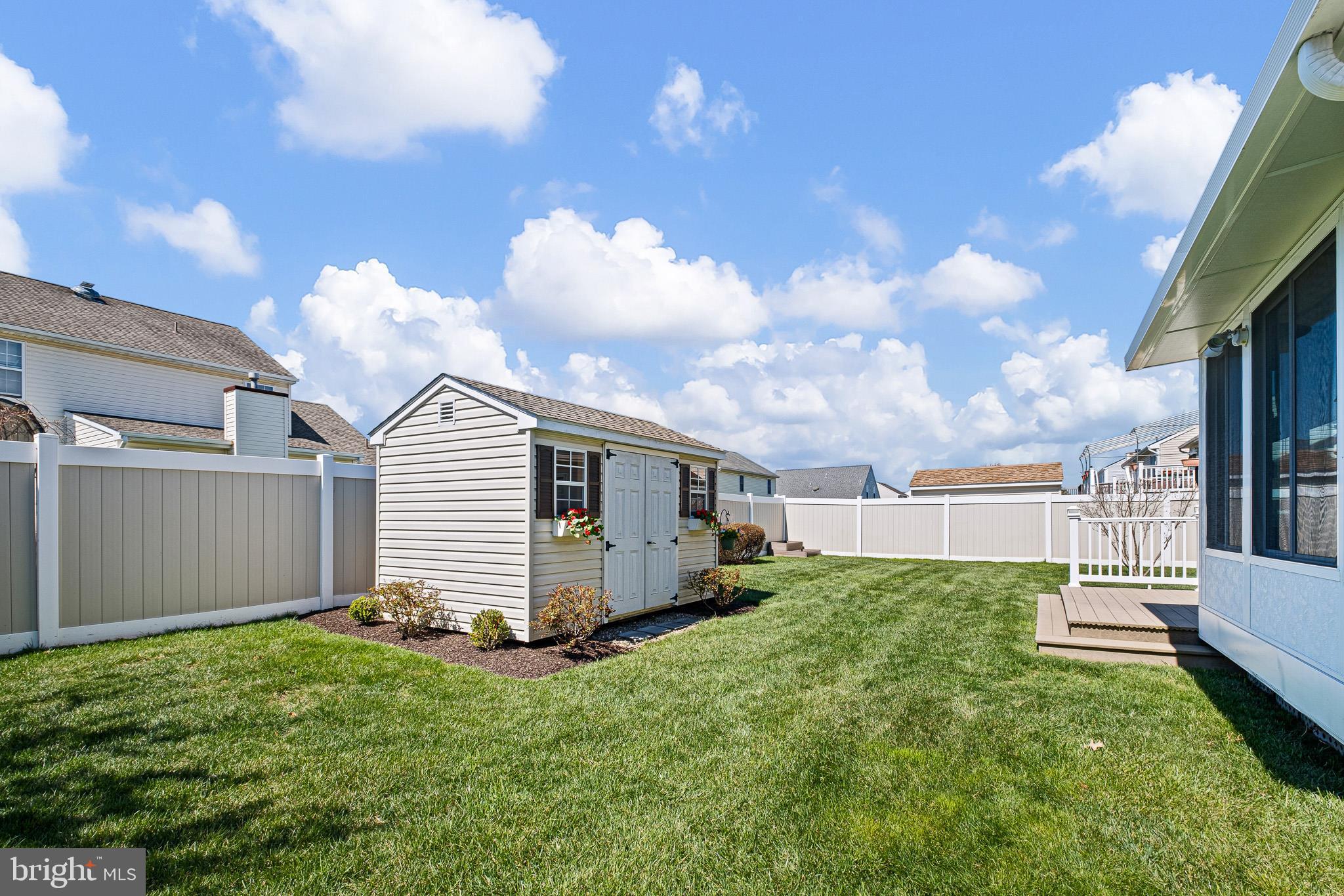 WHETHERSFIELD - Residential