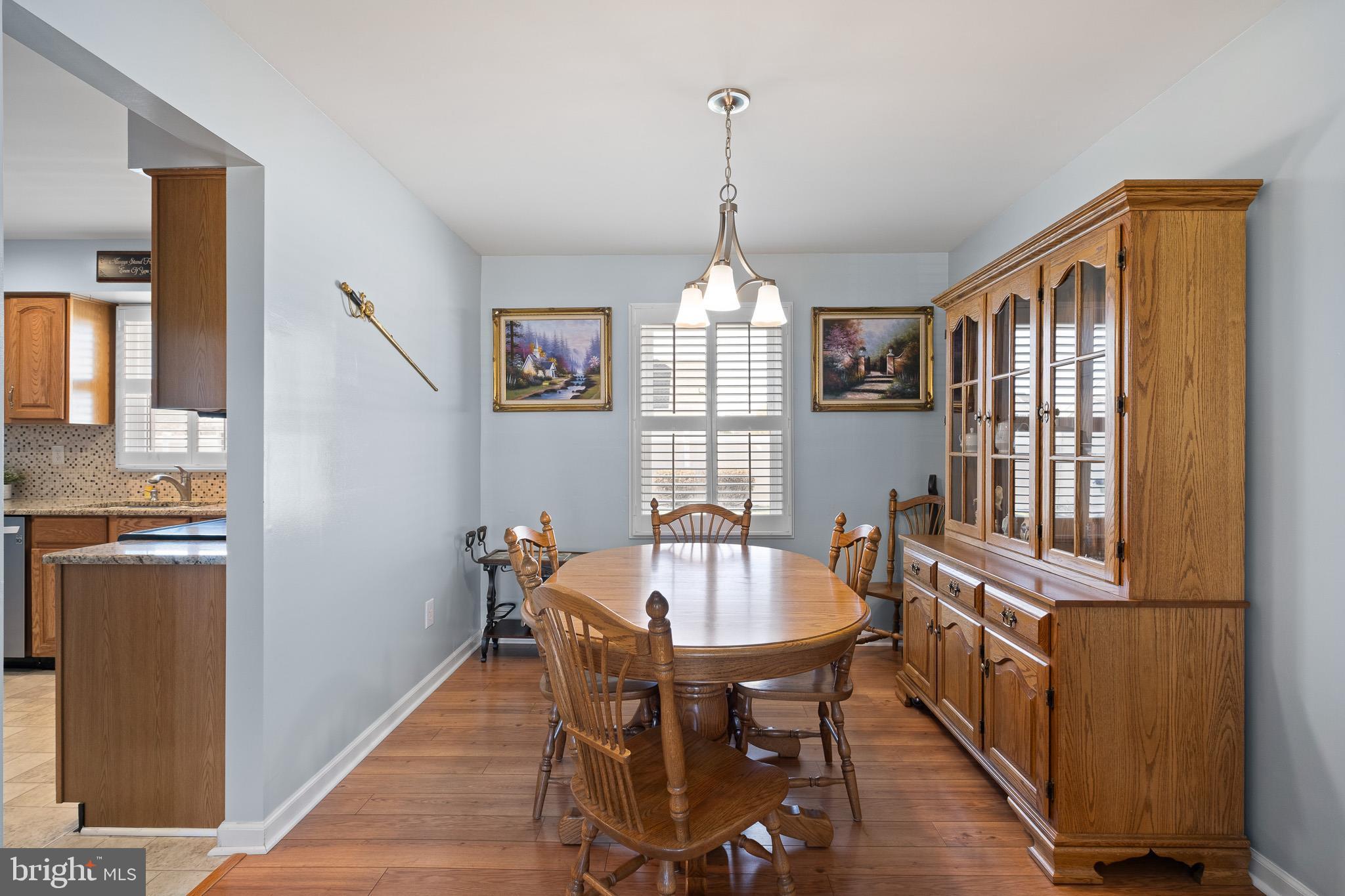 WHETHERSFIELD - Residential