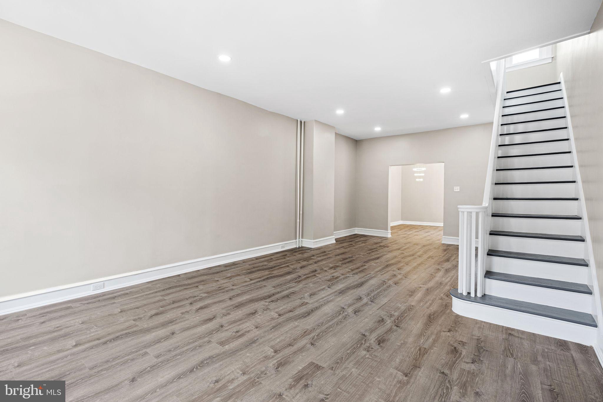 PORT RICHMOND - Residential