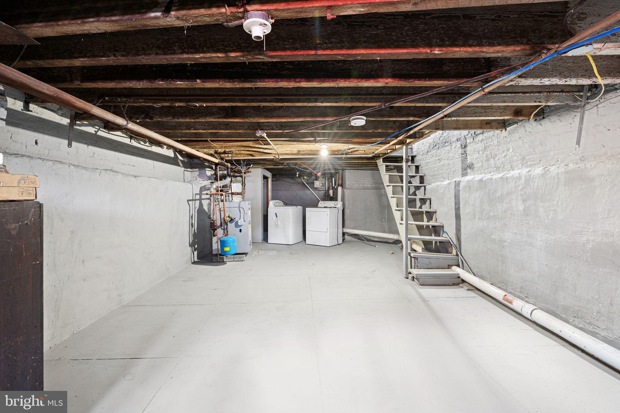 PORT RICHMOND - Residential