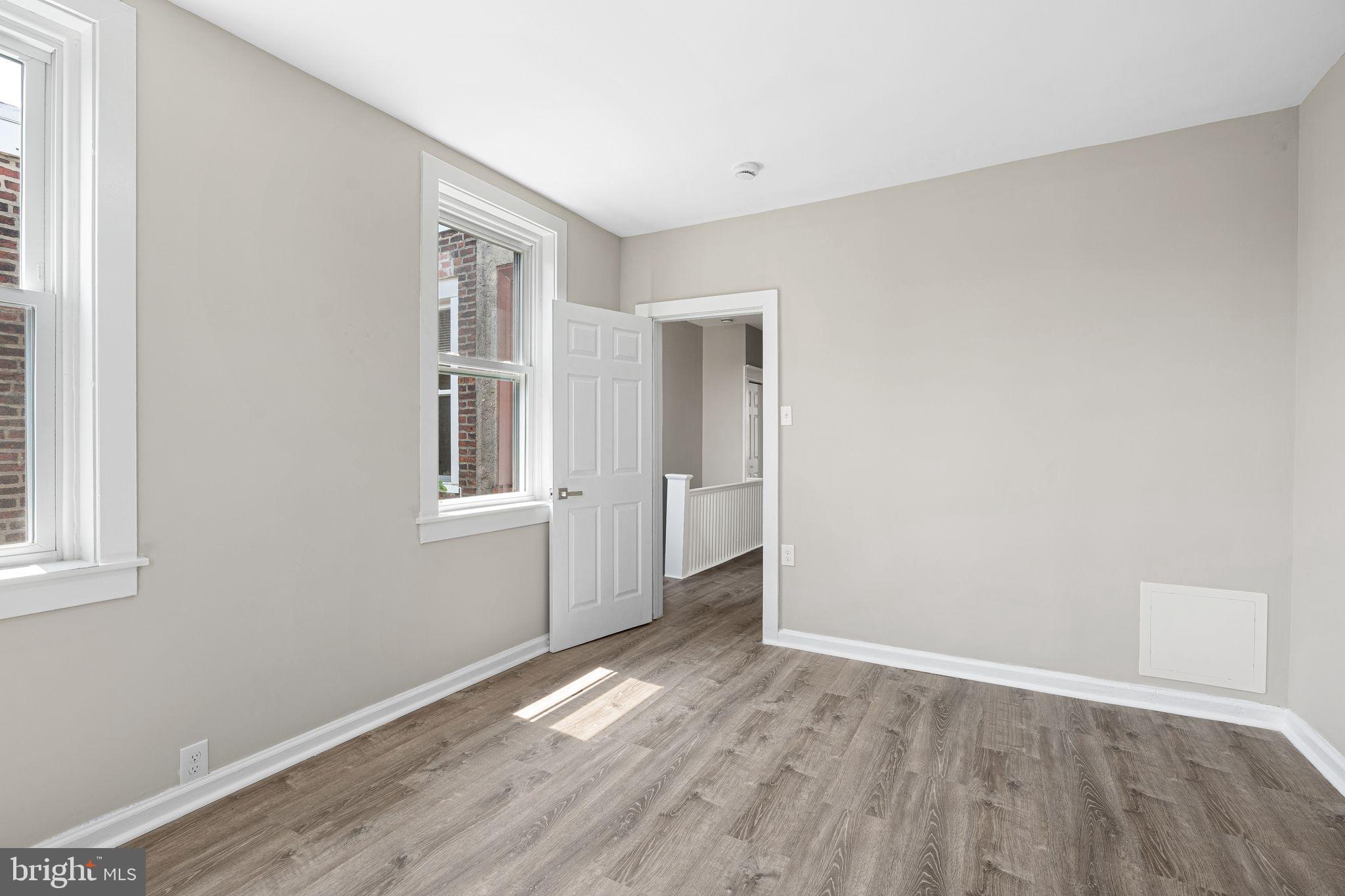 PORT RICHMOND - Residential