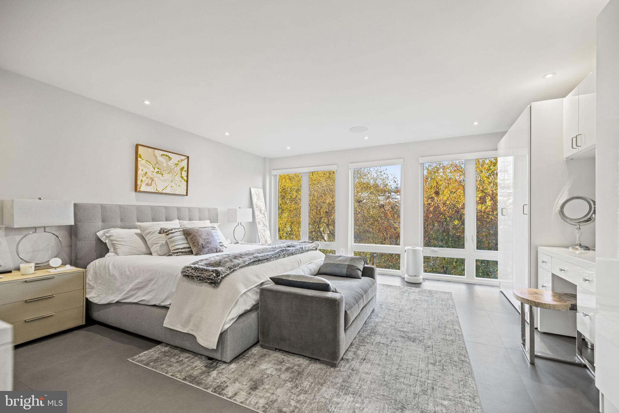 BURLEITH - Residential