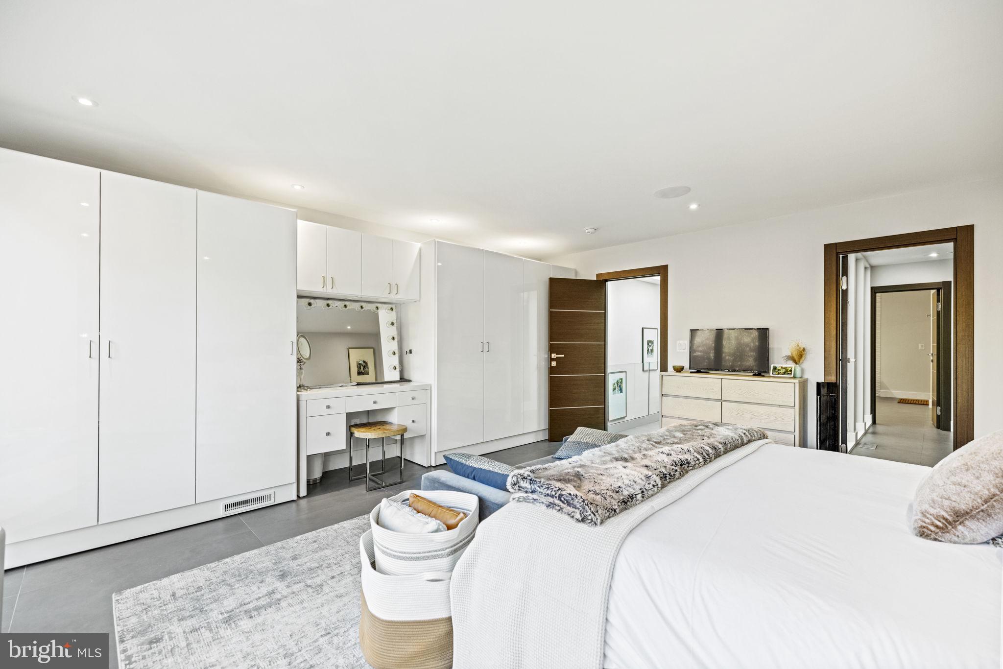BURLEITH - Residential