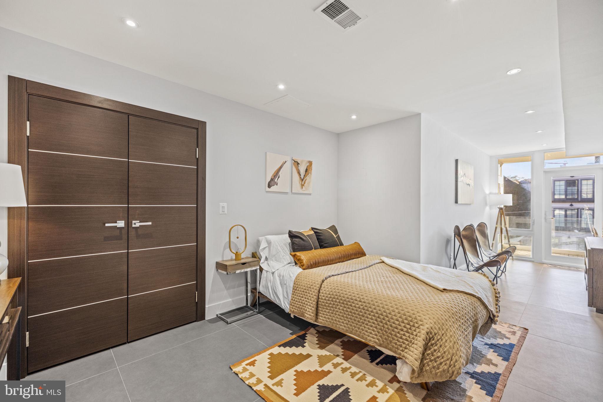 BURLEITH - Residential