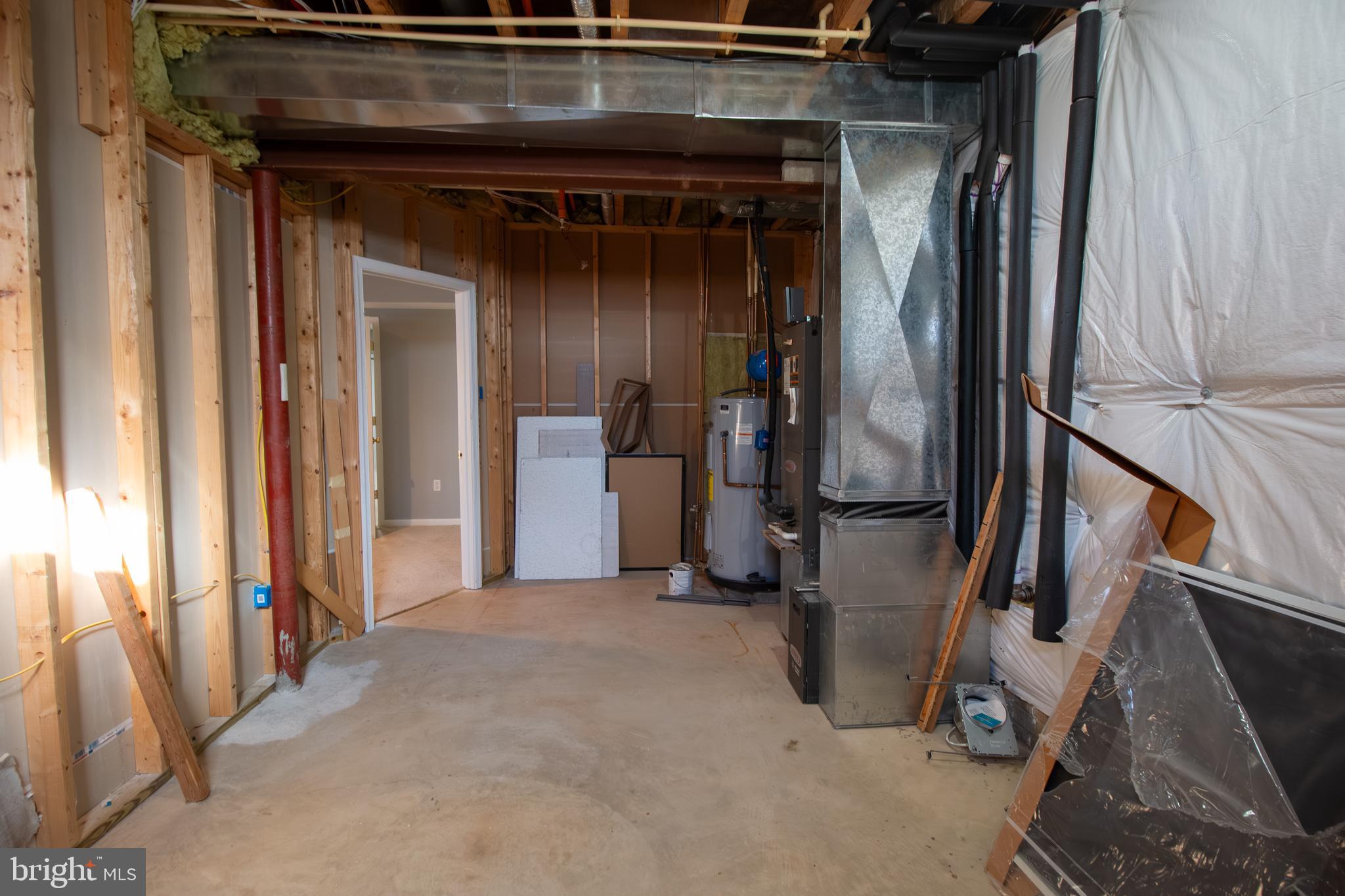 PERRY HALL - Residential