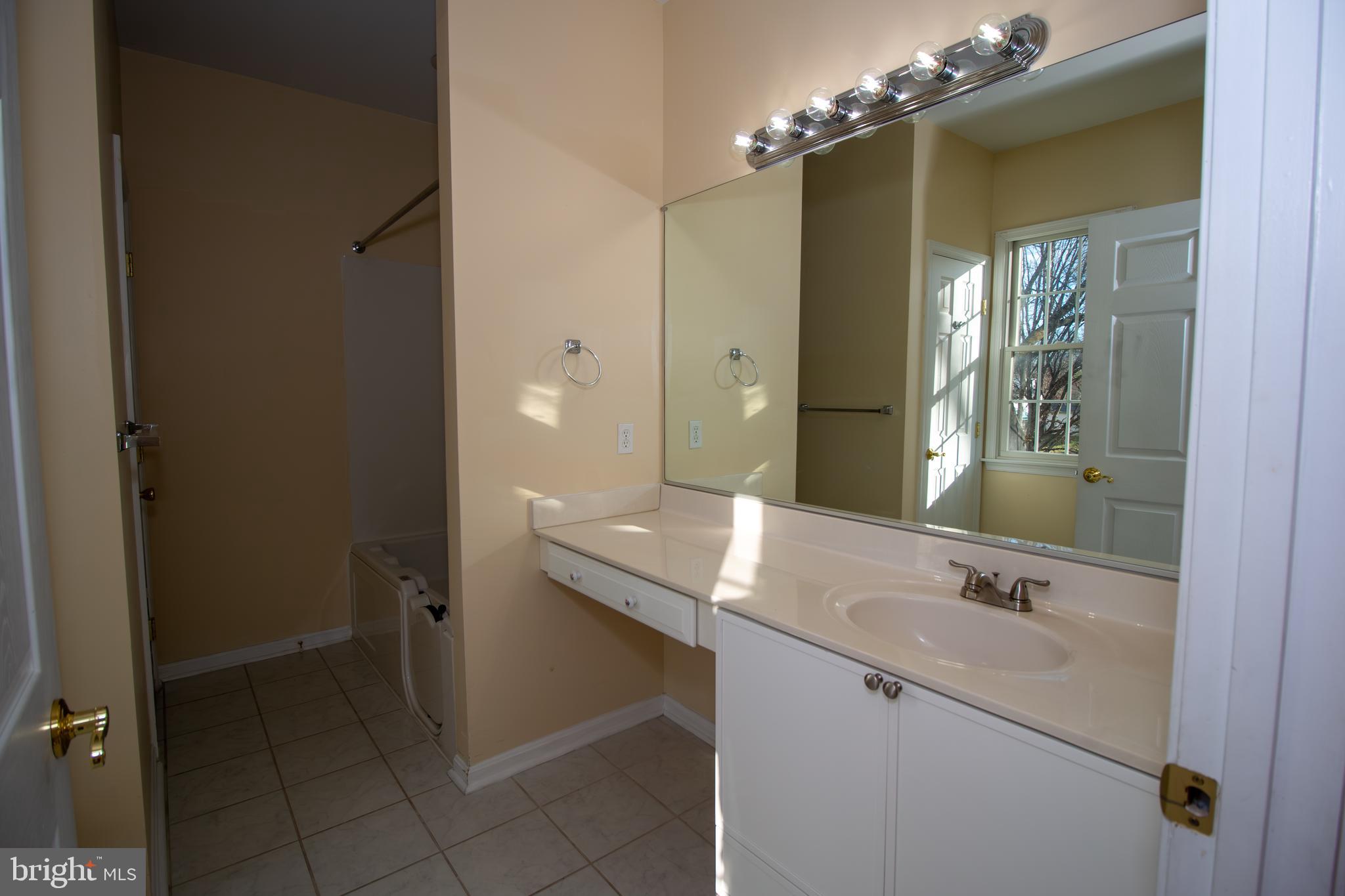 PERRY HALL - Residential