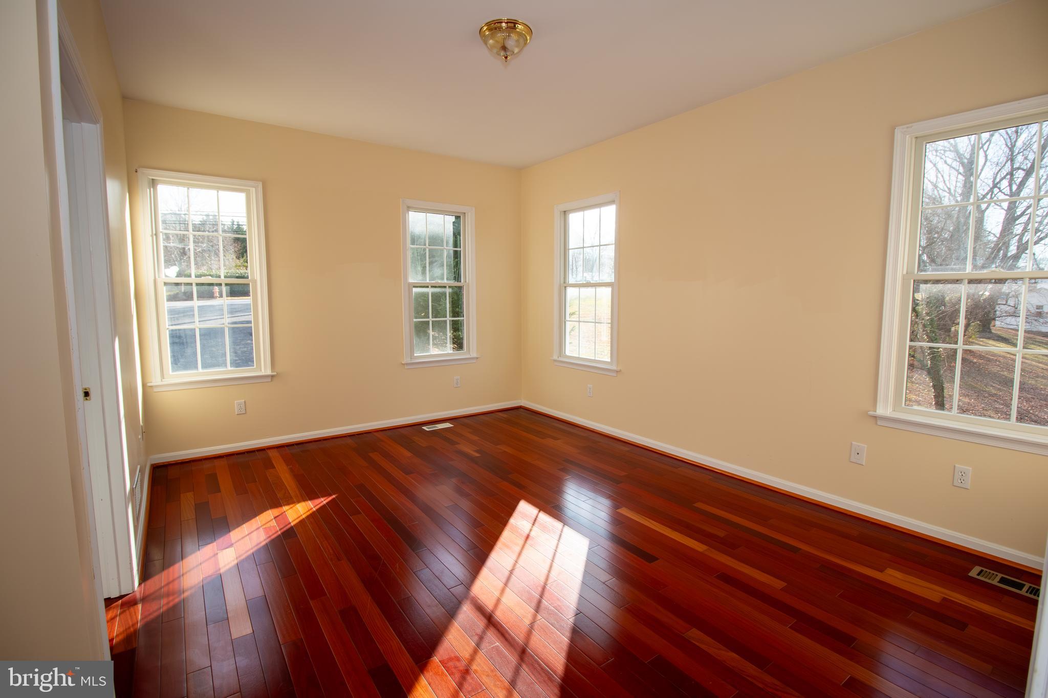 PERRY HALL - Residential