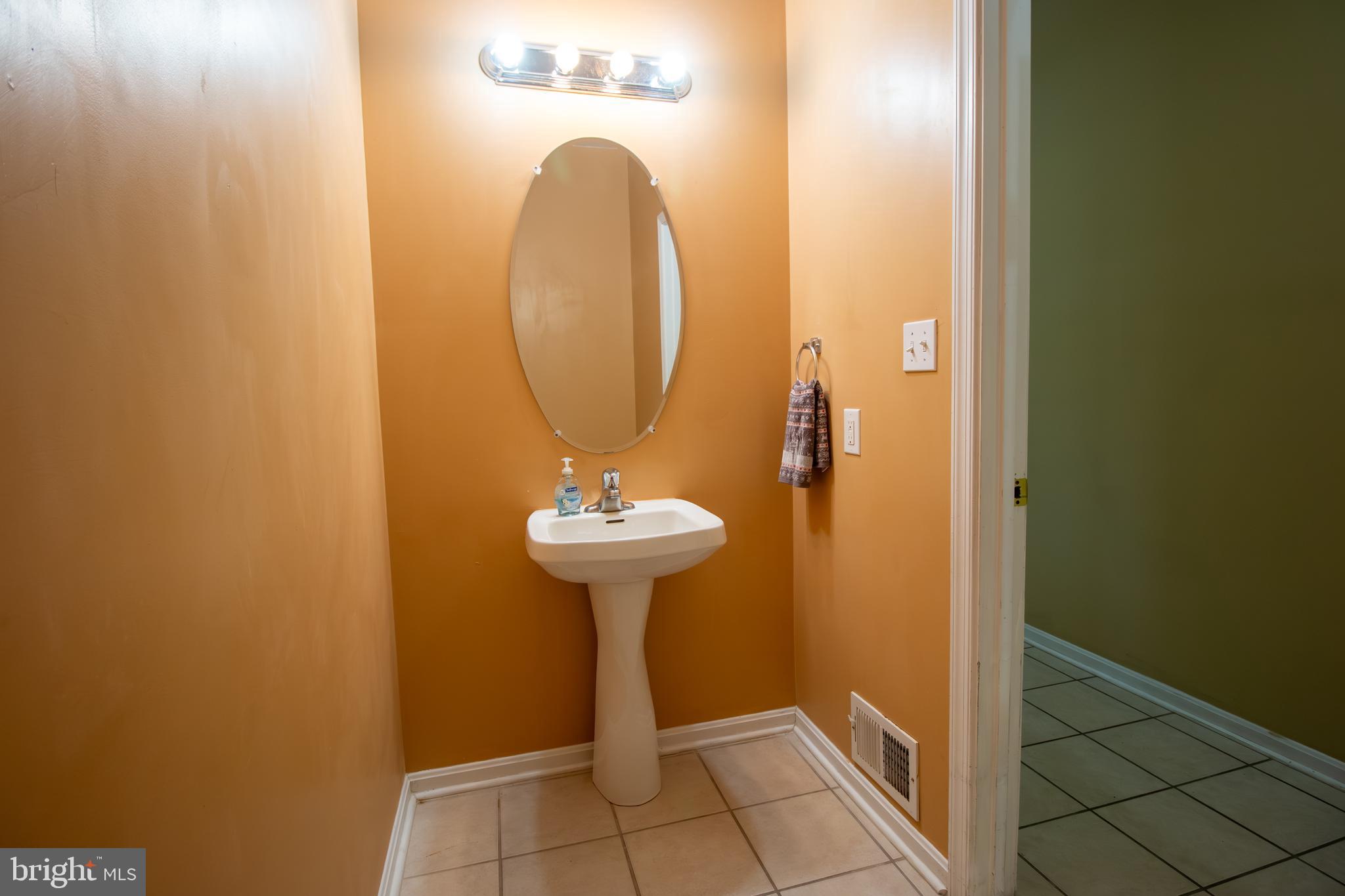 PERRY HALL - Residential