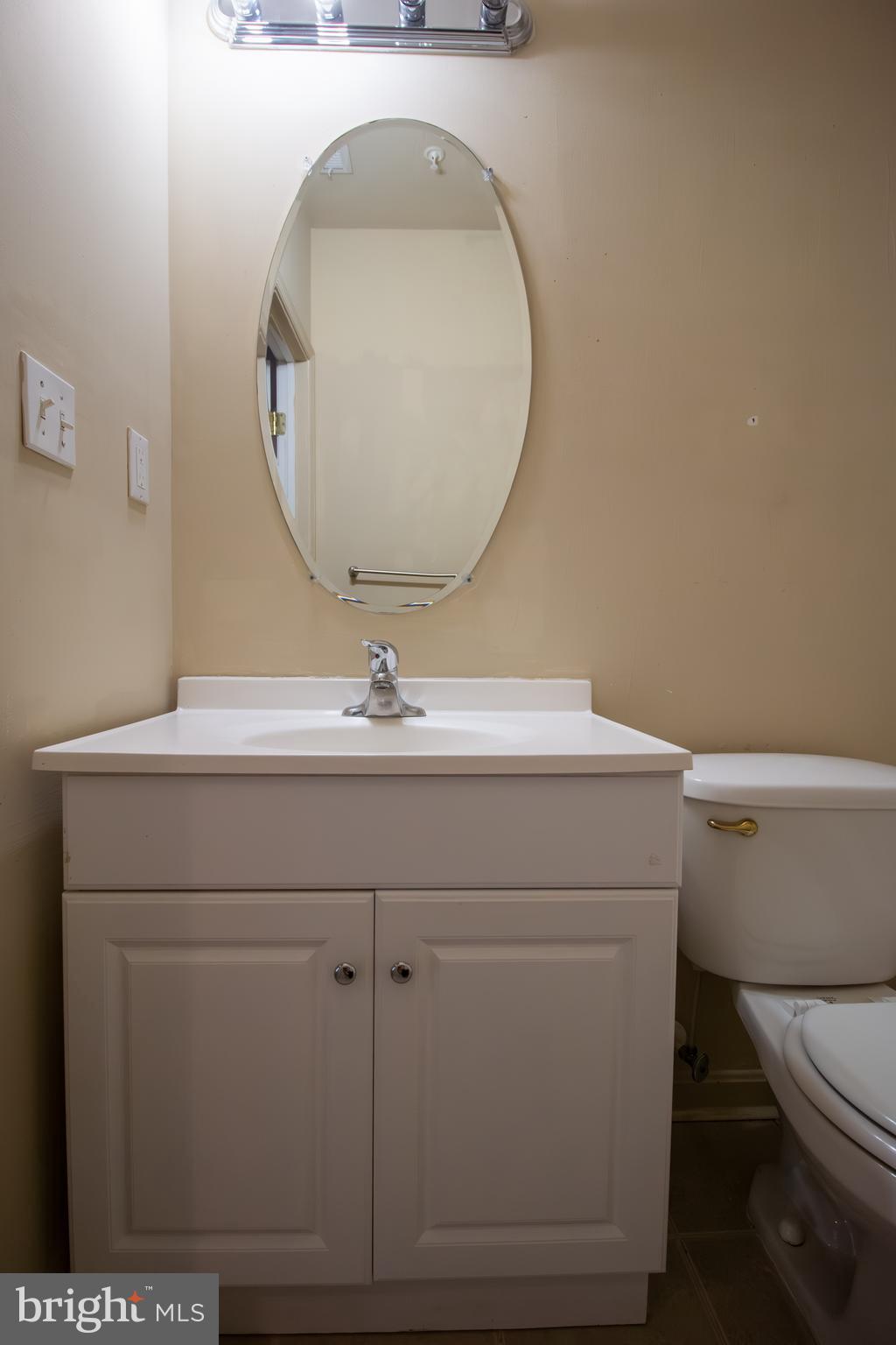 PERRY HALL - Residential