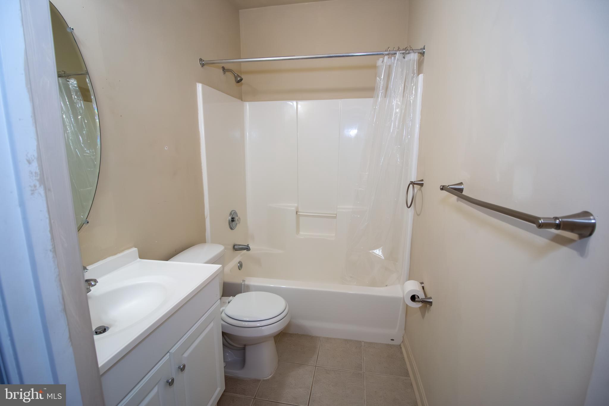 PERRY HALL - Residential