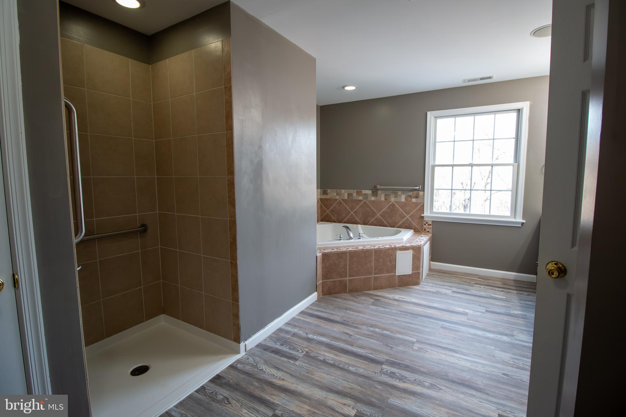 PERRY HALL - Residential