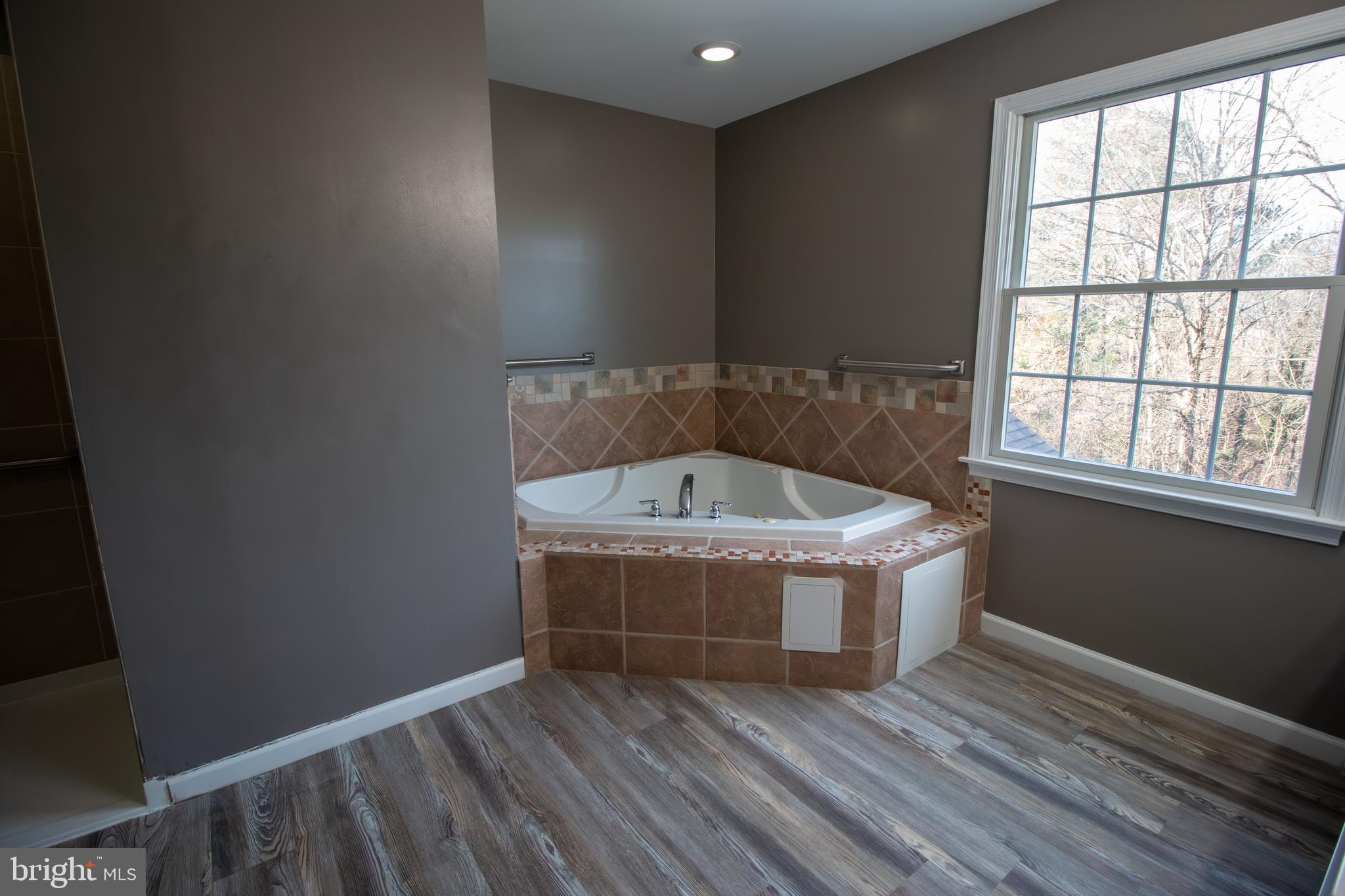 PERRY HALL - Residential